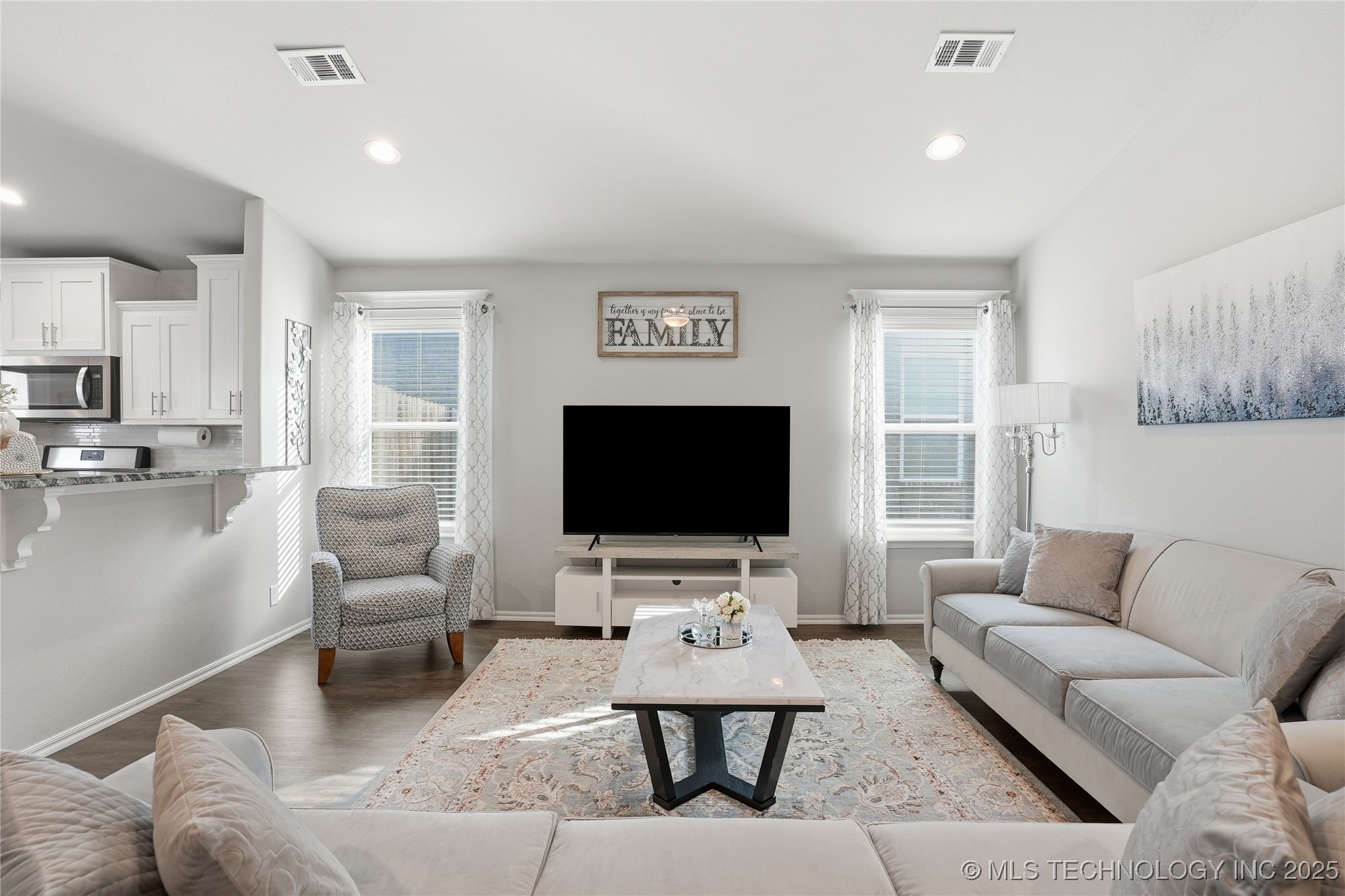 2016 W Huntsville Place