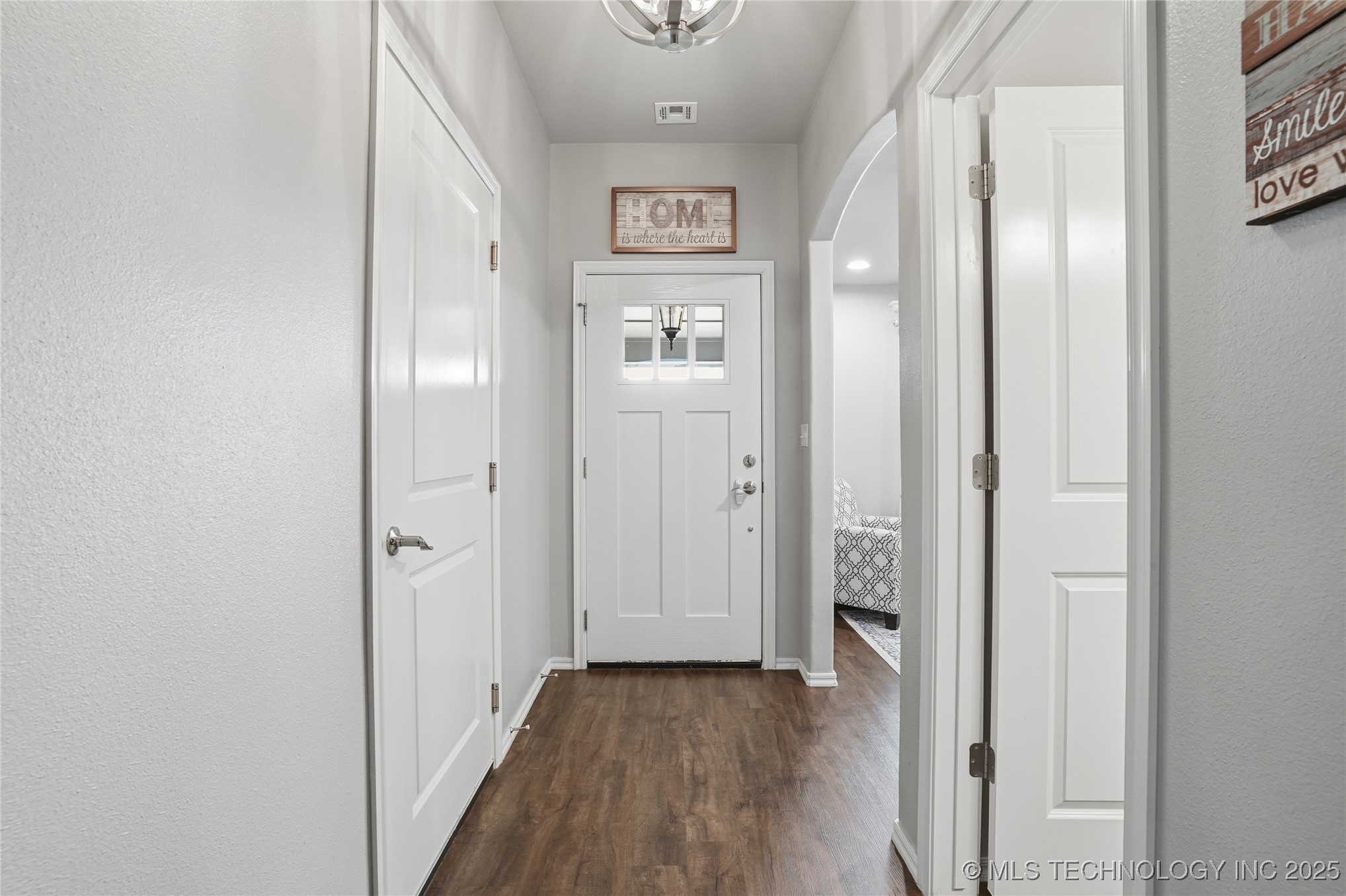 2016 W Huntsville Place