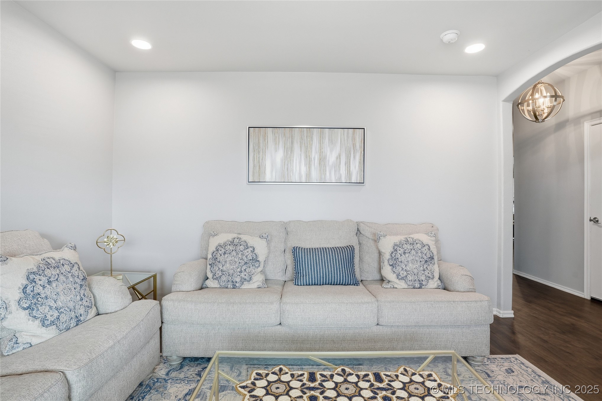 2016 W Huntsville Place