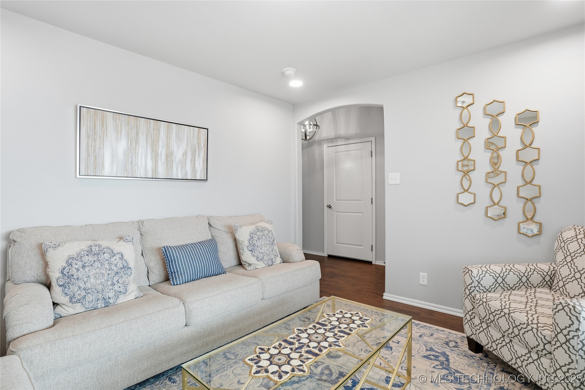 2016 W Huntsville Place