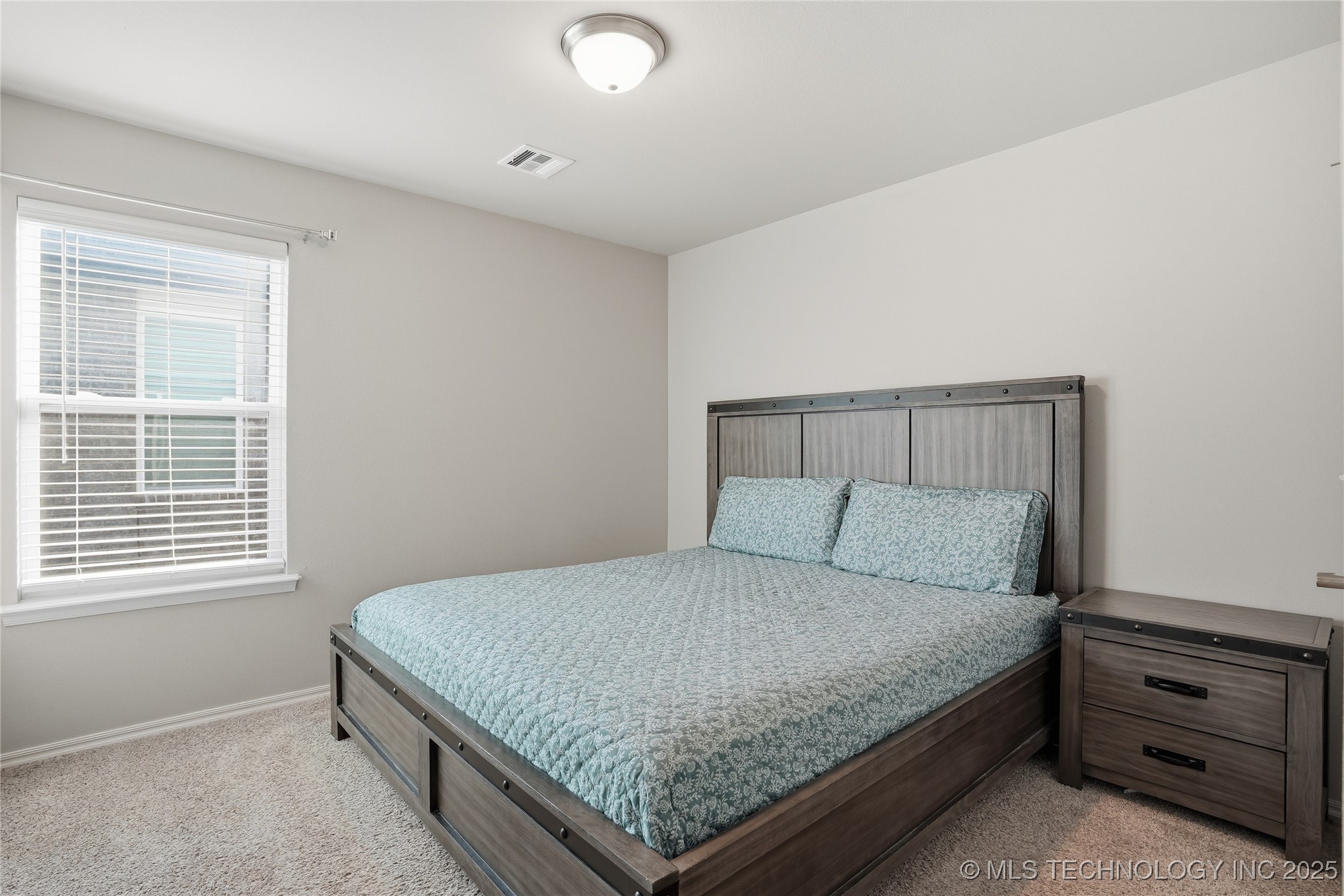 2016 W Huntsville Place