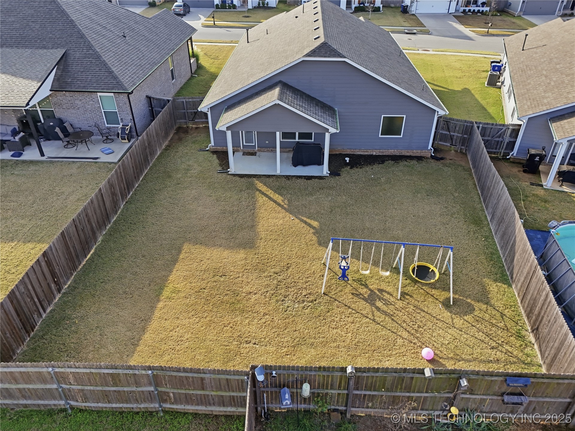 2016 W Huntsville Place