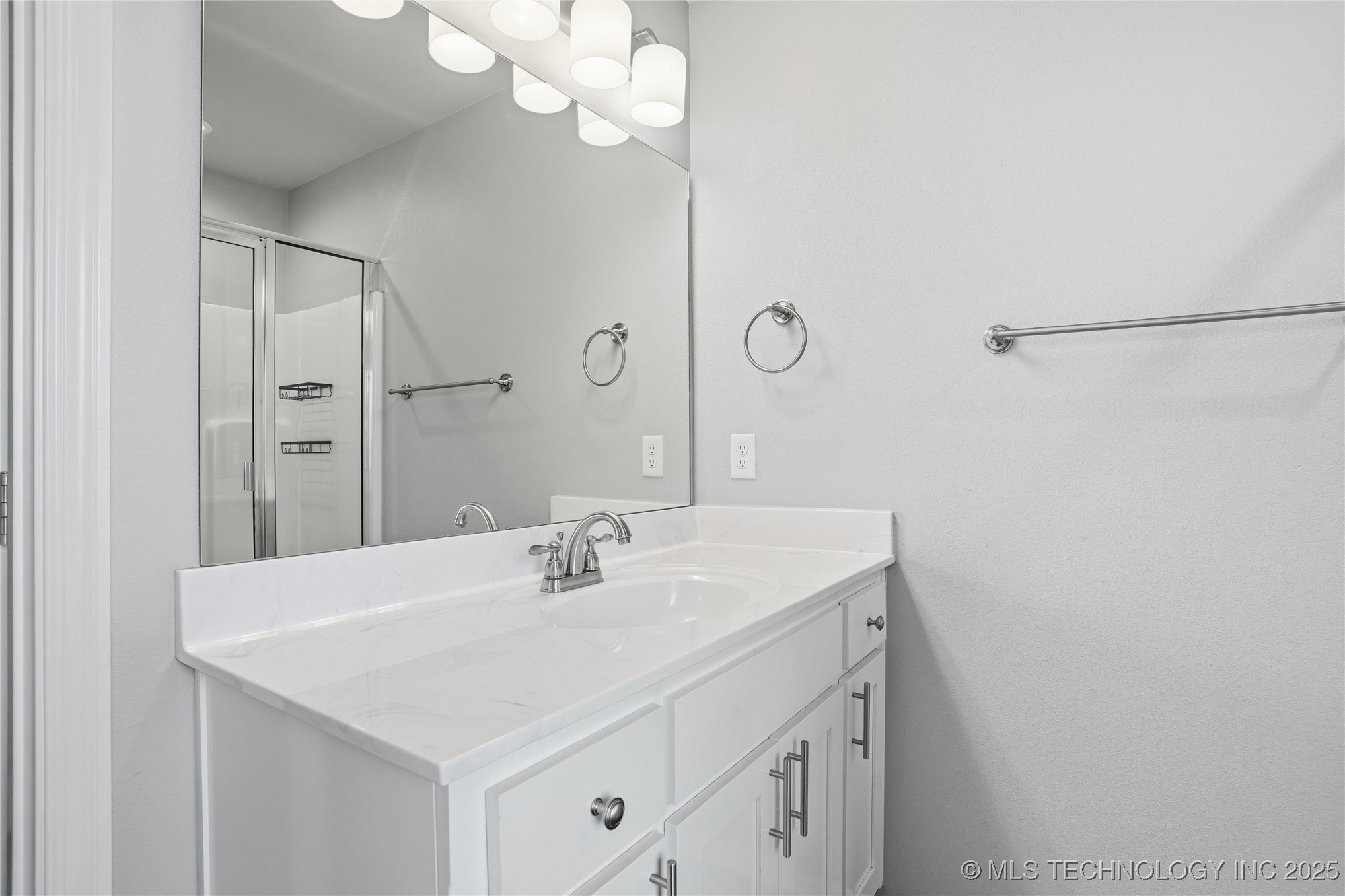 2016 W Huntsville Place