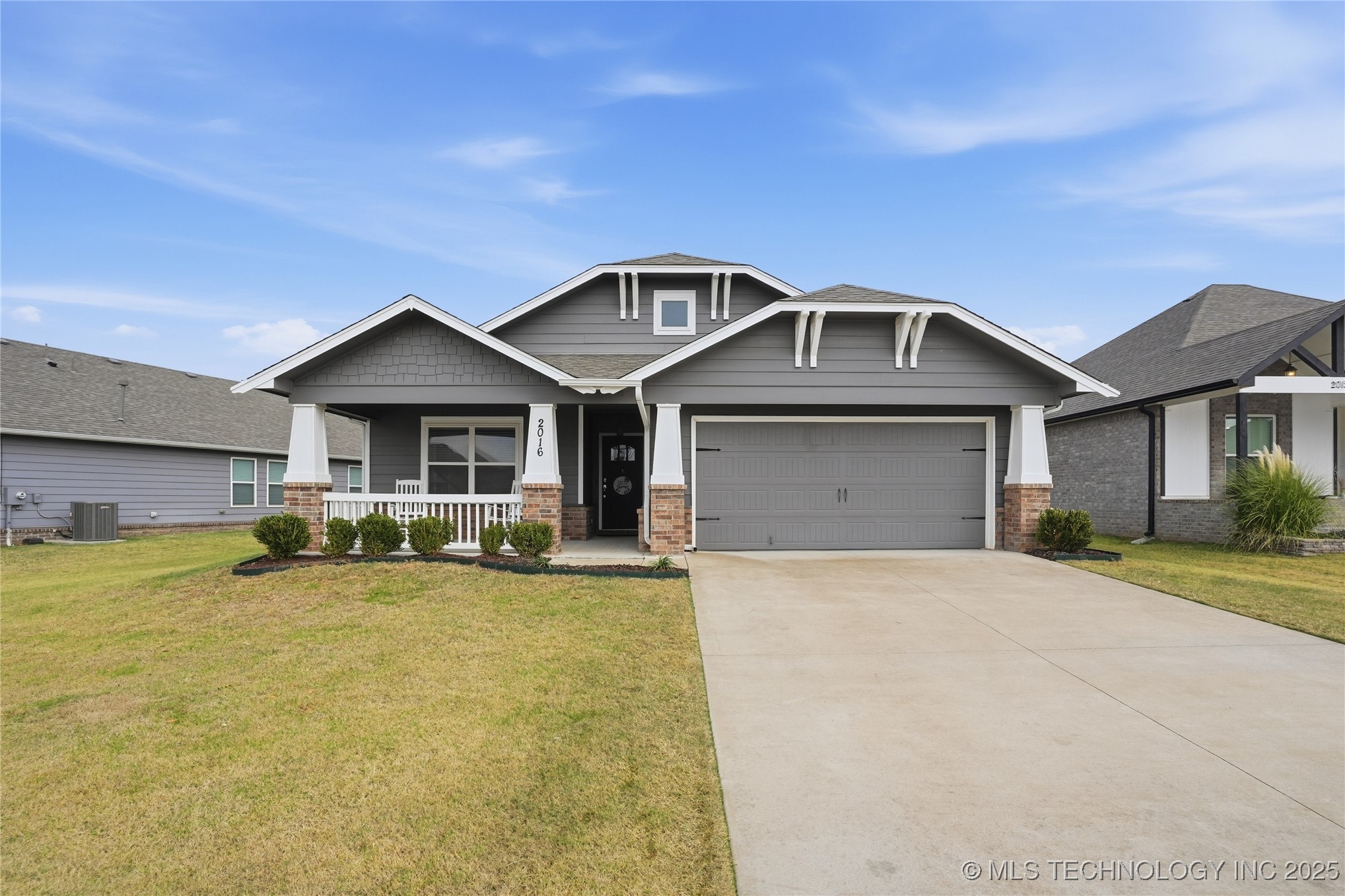 2016 W Huntsville Place