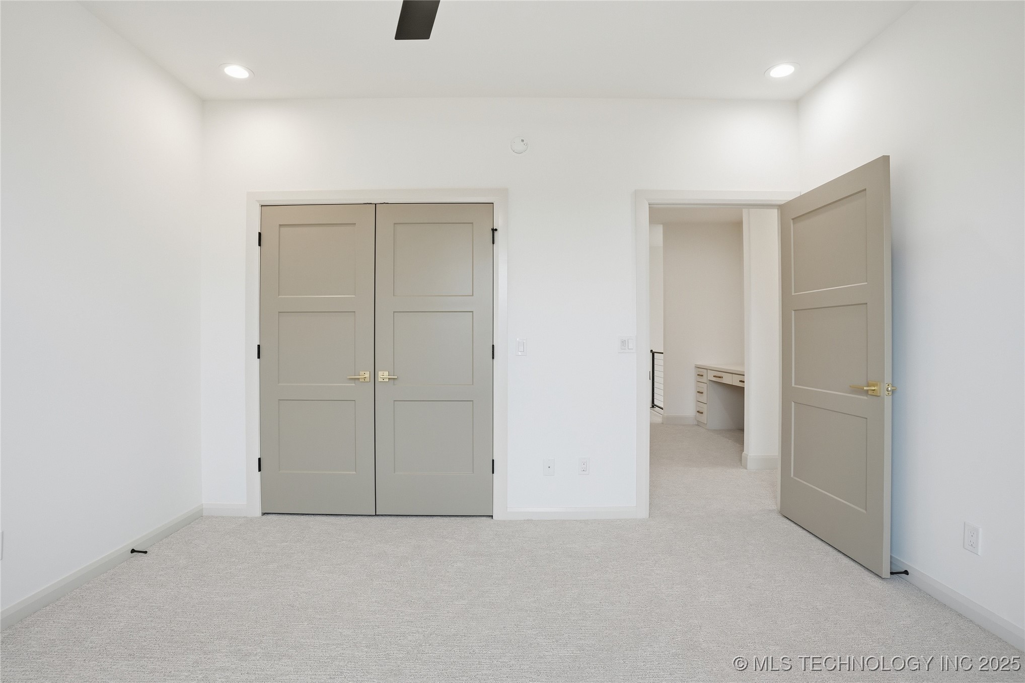 12029 S Vandalia Avenue