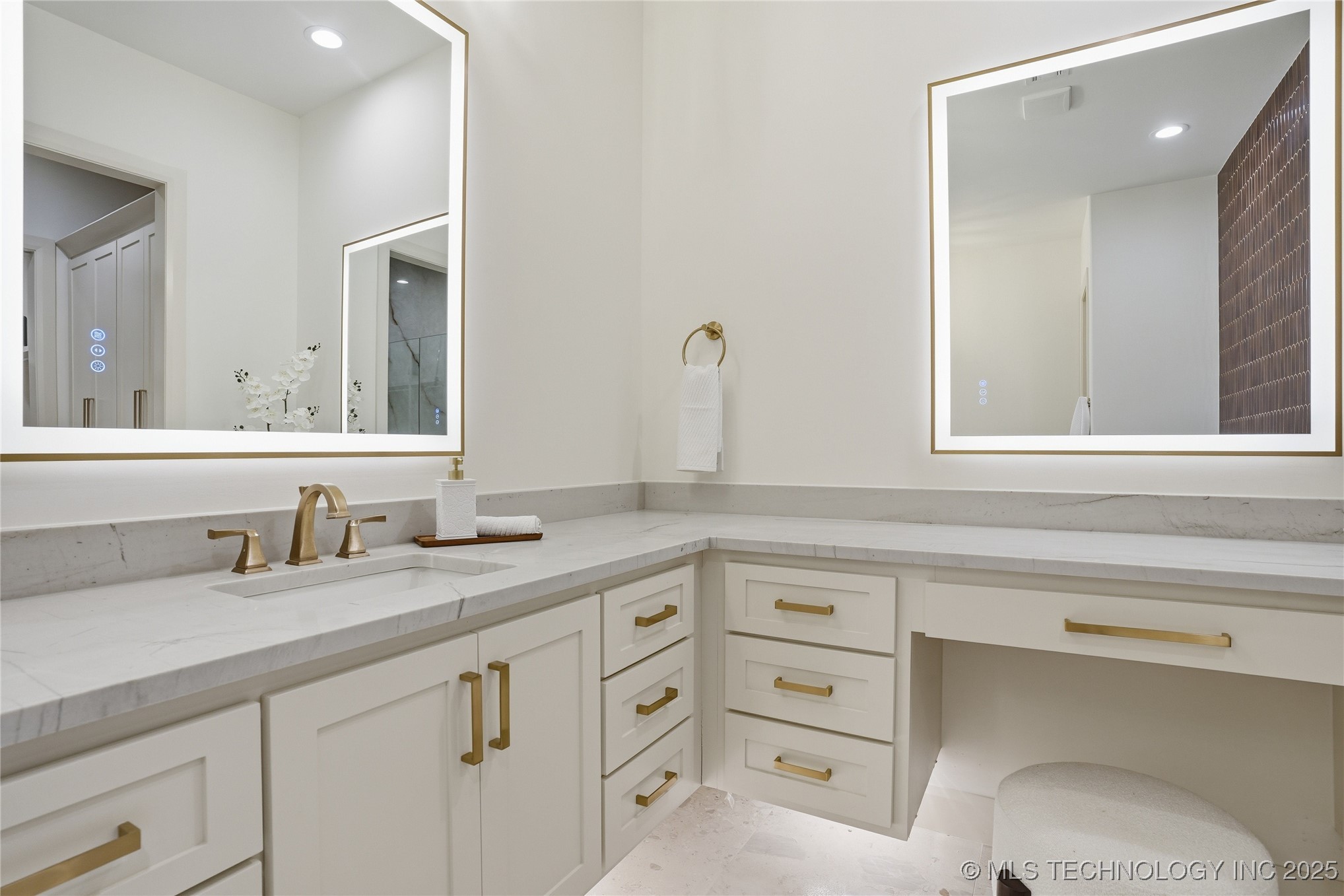 12029 S Vandalia Avenue