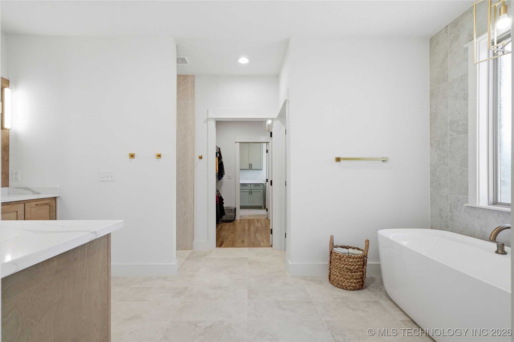 9705 E 116th Place S