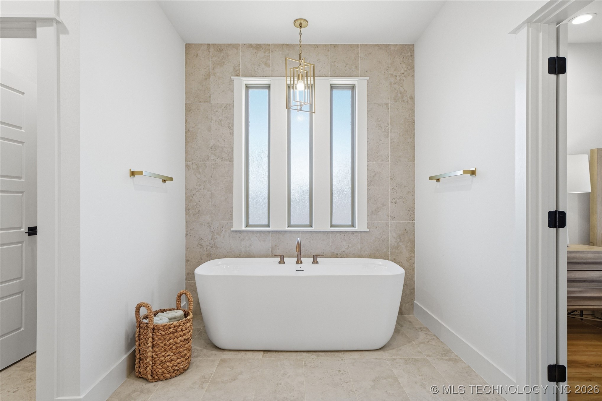 9705 E 116th Place S