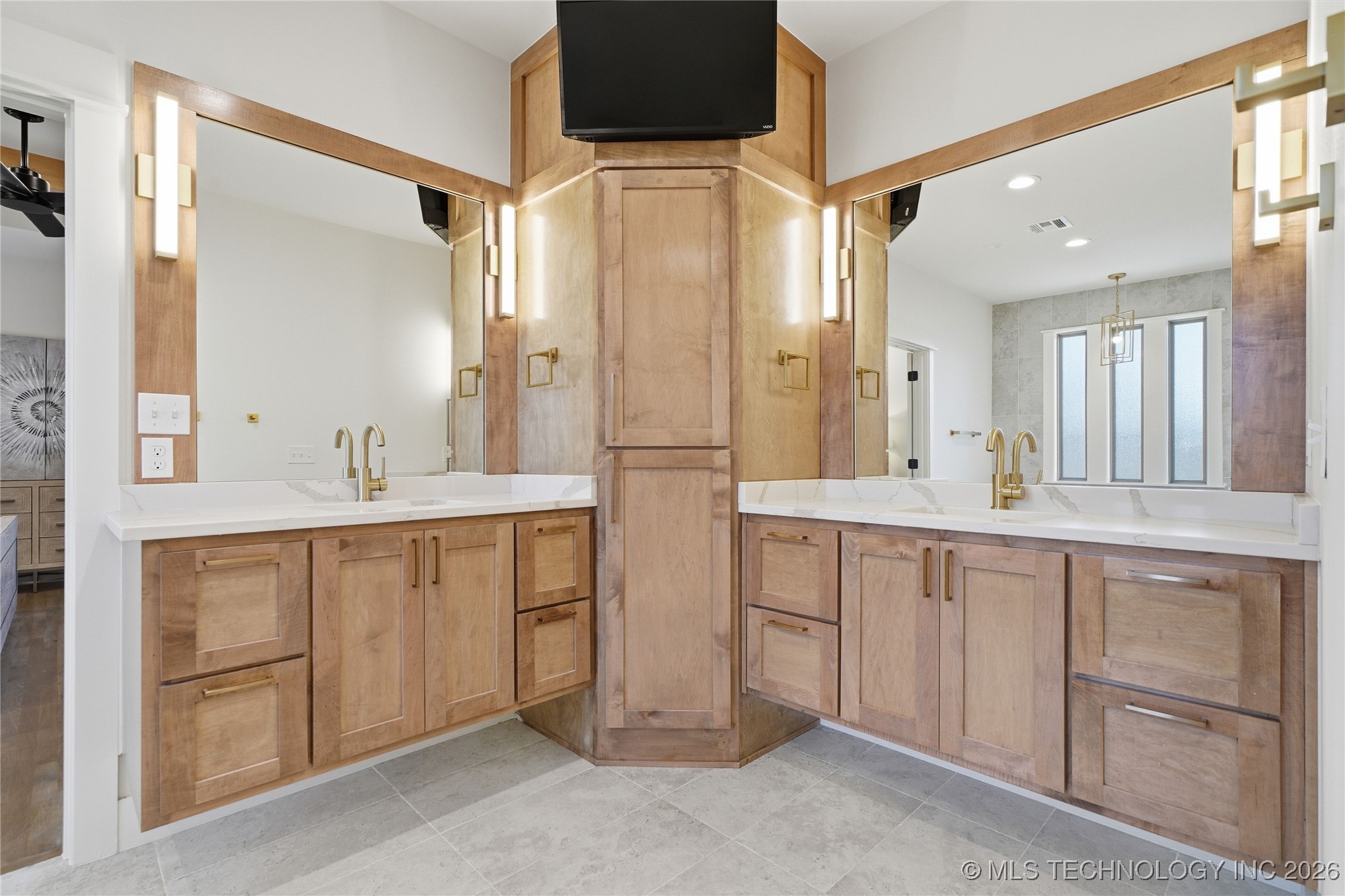 9705 E 116th Place S