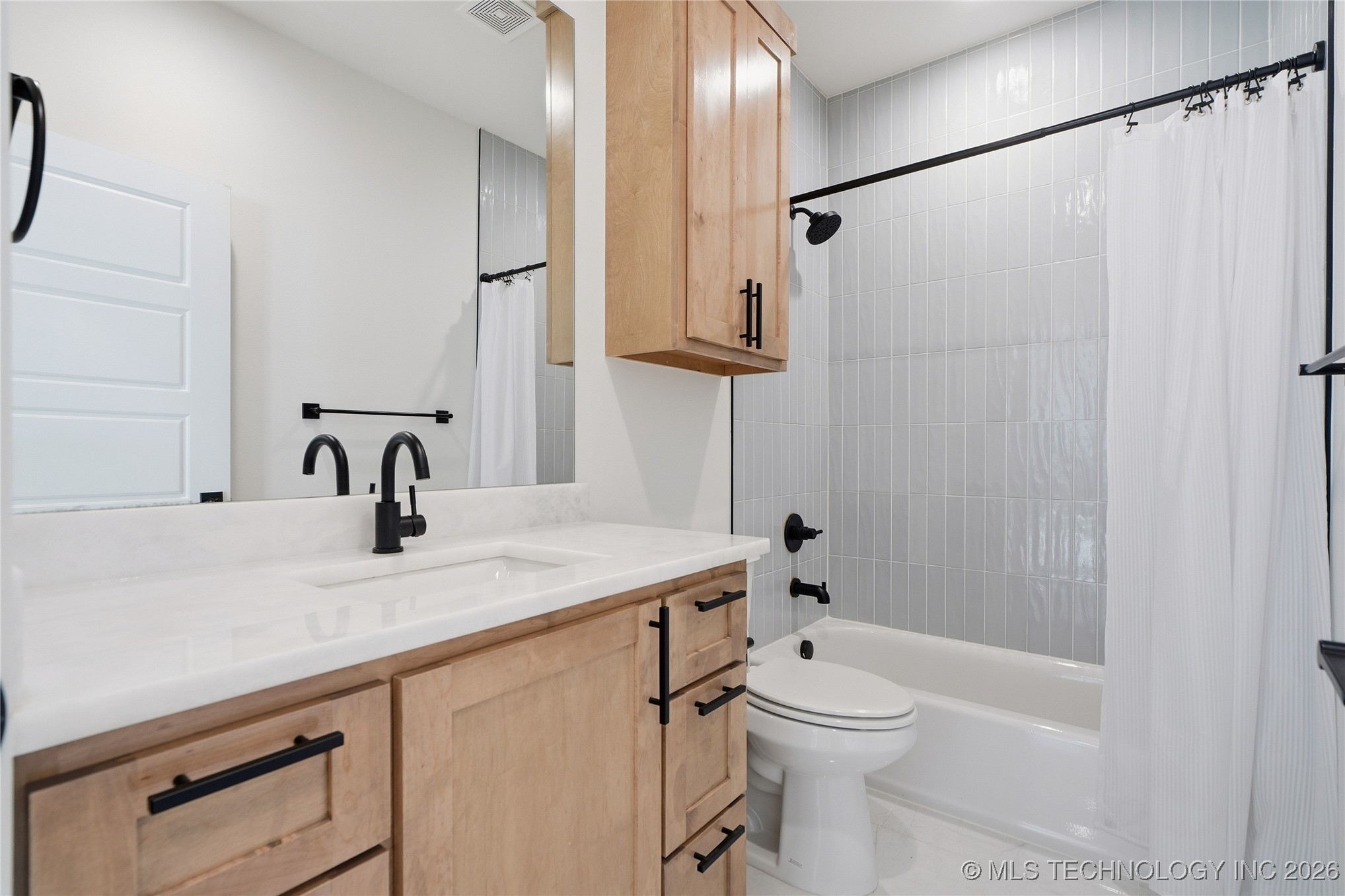 9705 E 116th Place S