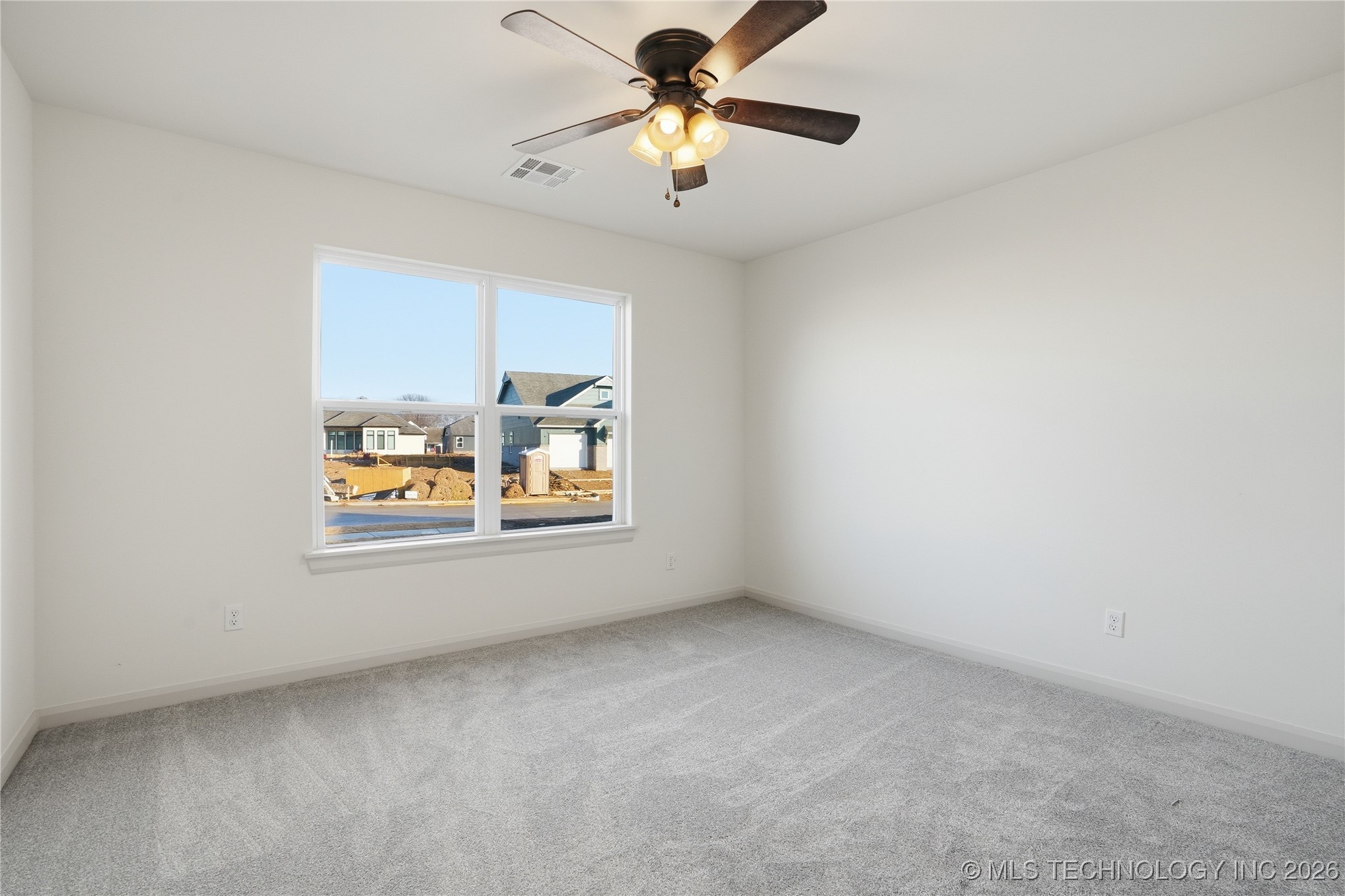 3821 W Edgewater Court