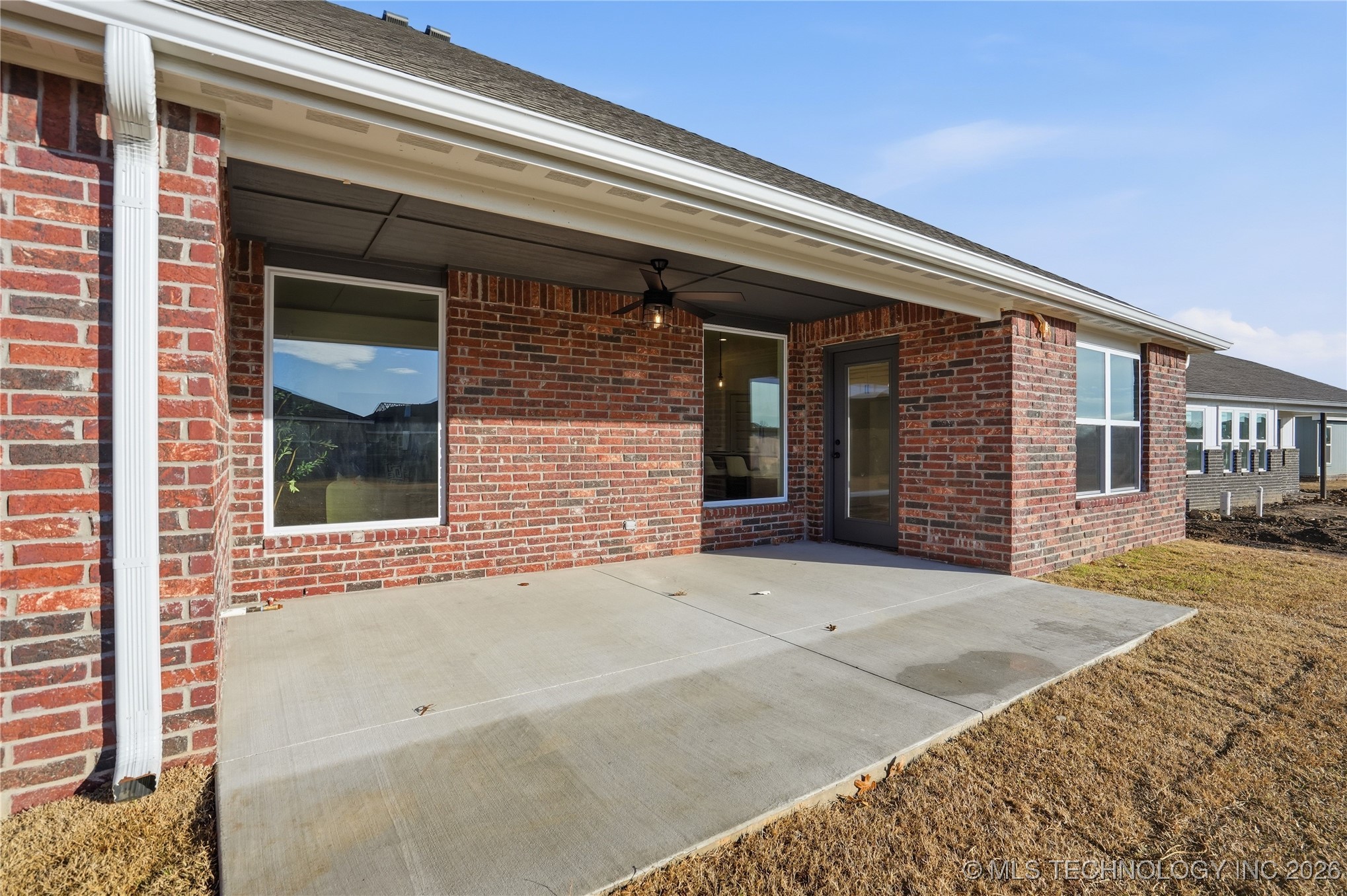 3821 W Edgewater Court