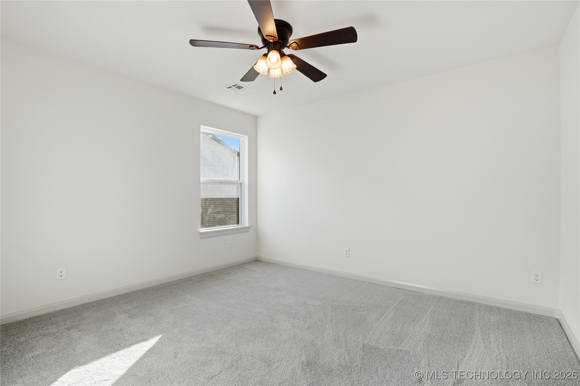 3821 W Edgewater Court