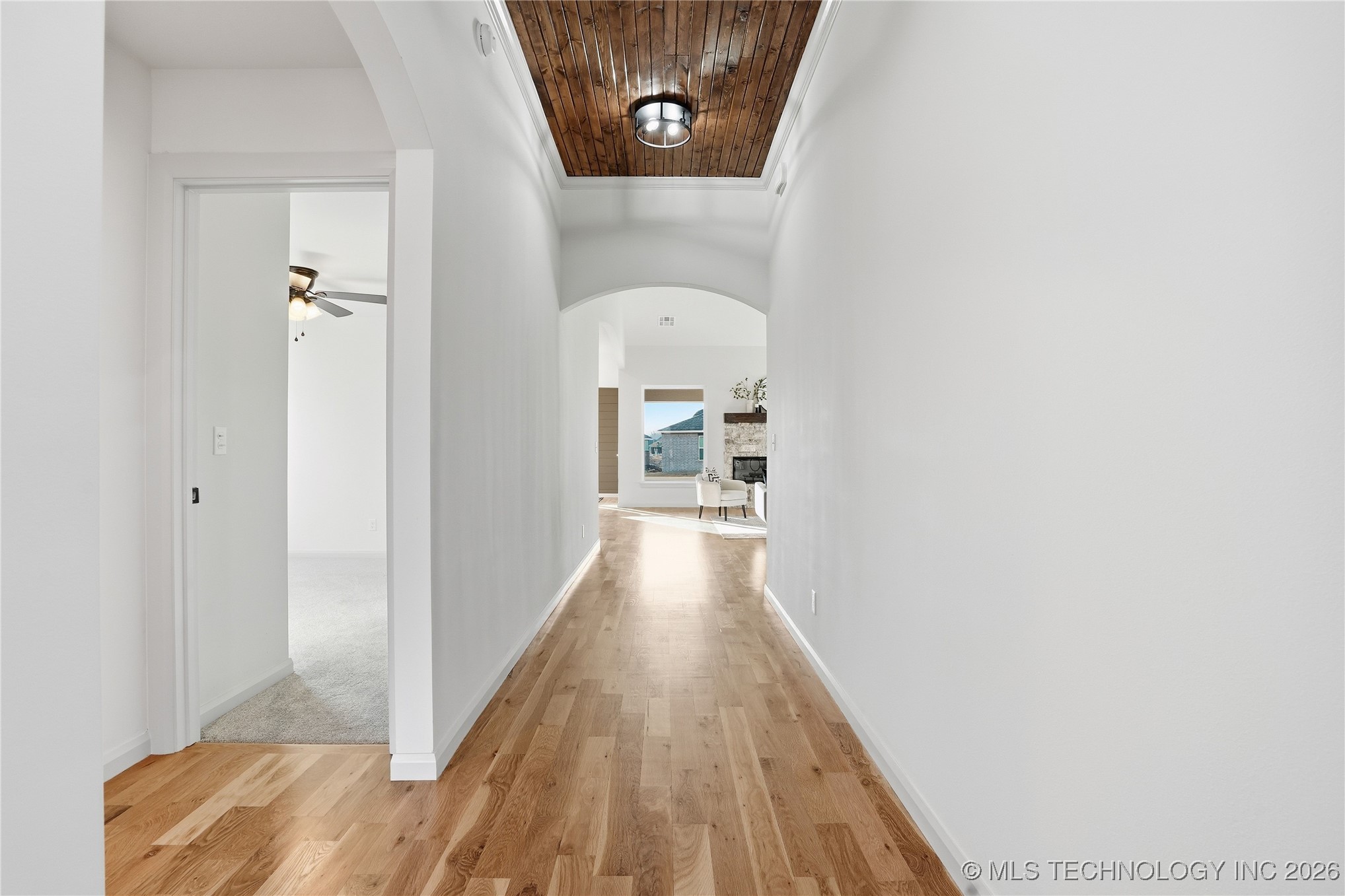 3821 W Edgewater Court