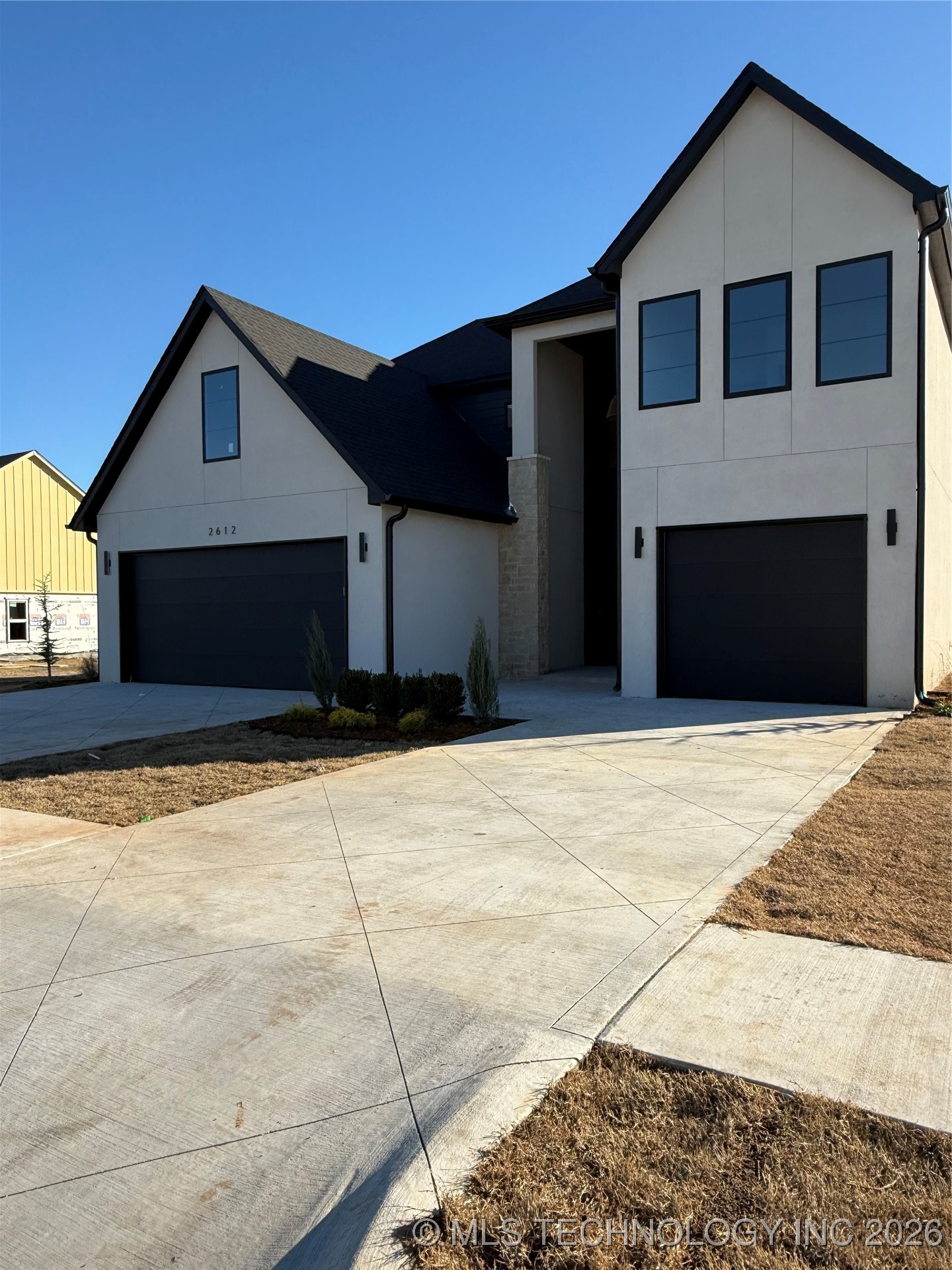2612 E 135th Place