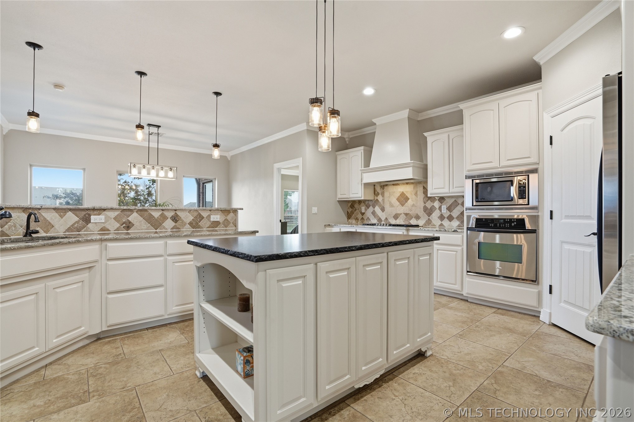 18005 S 71st East Avenue