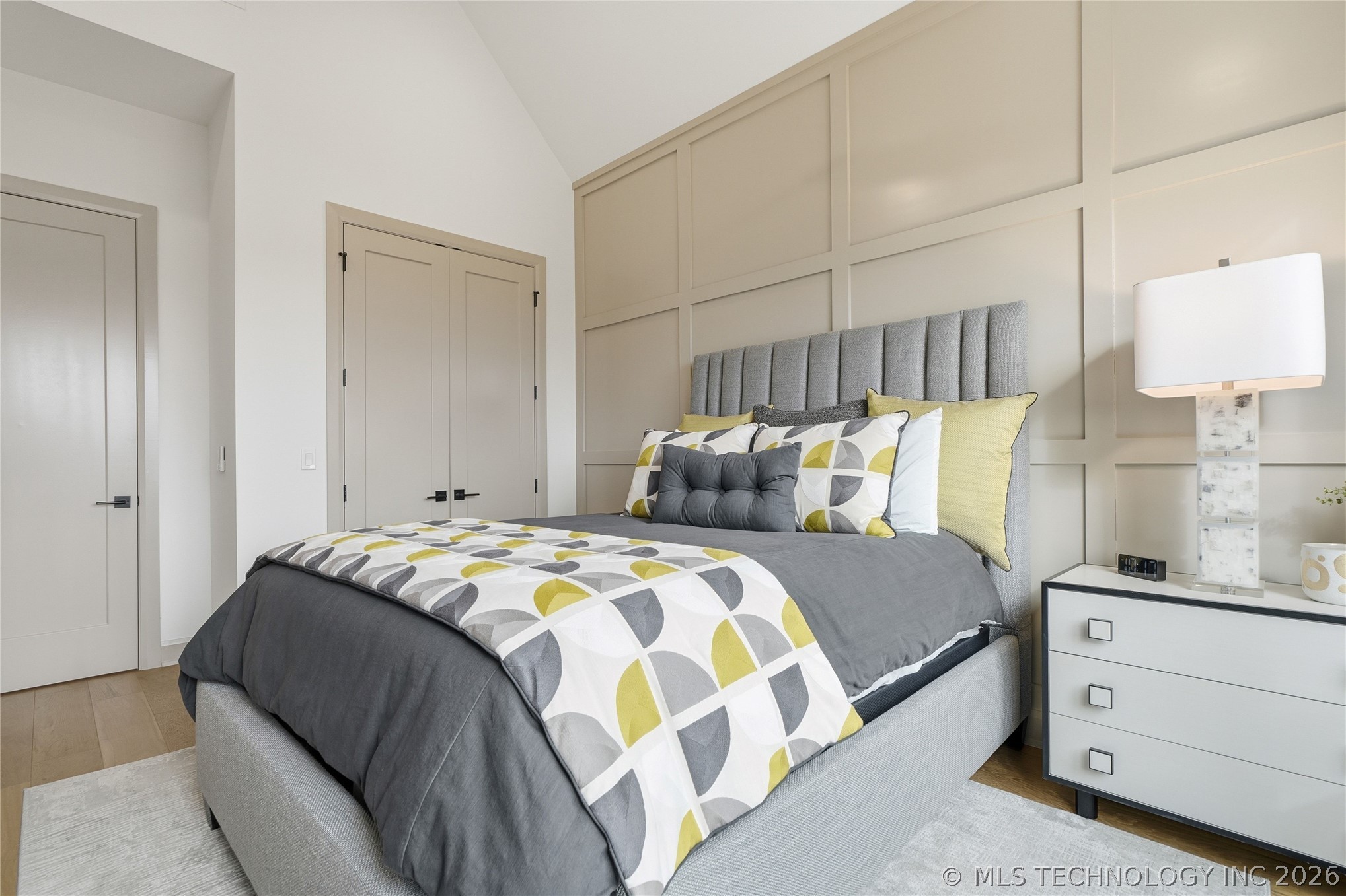 12011 S Vandalia Avenue