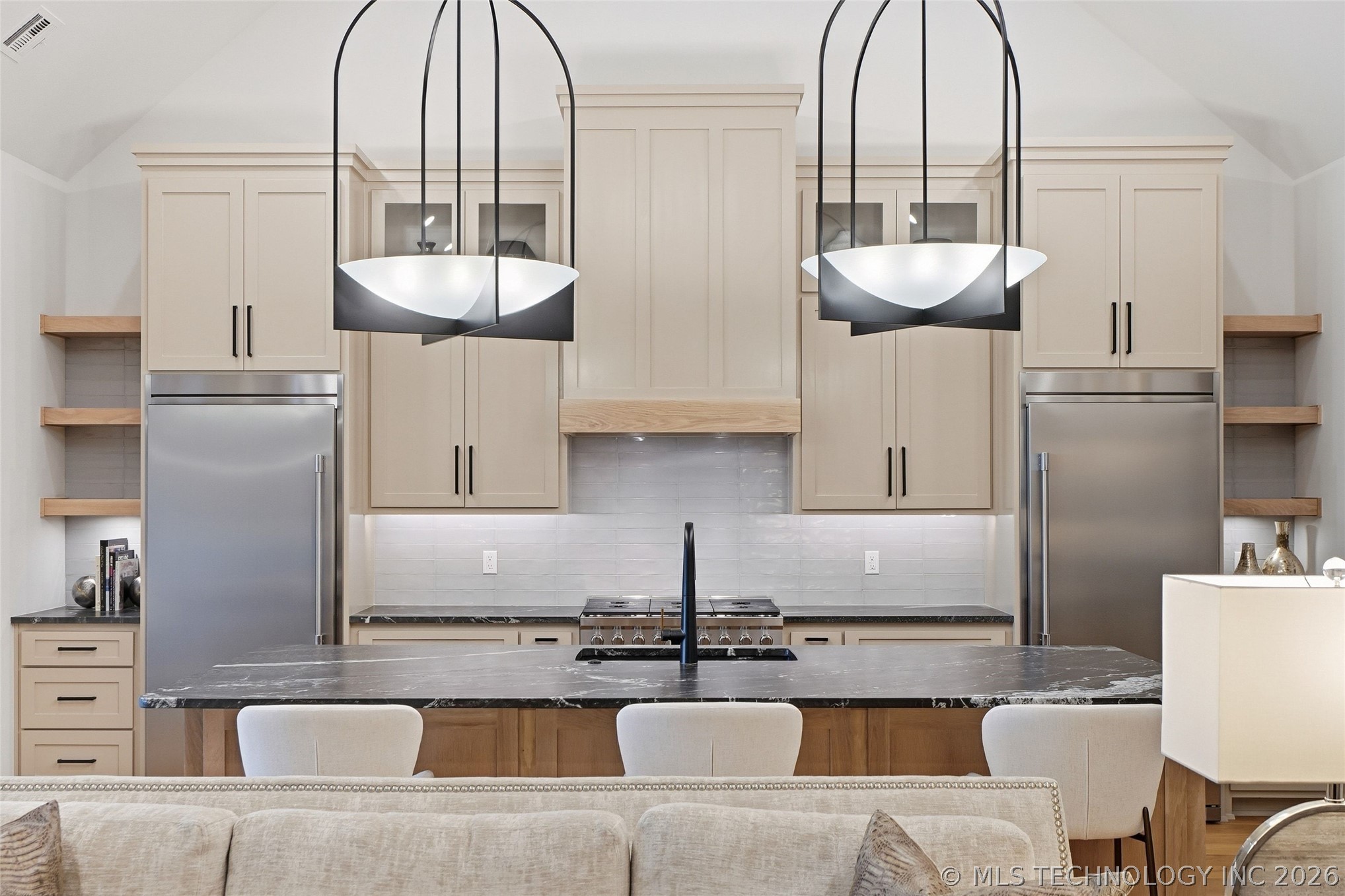 12011 S Vandalia Avenue