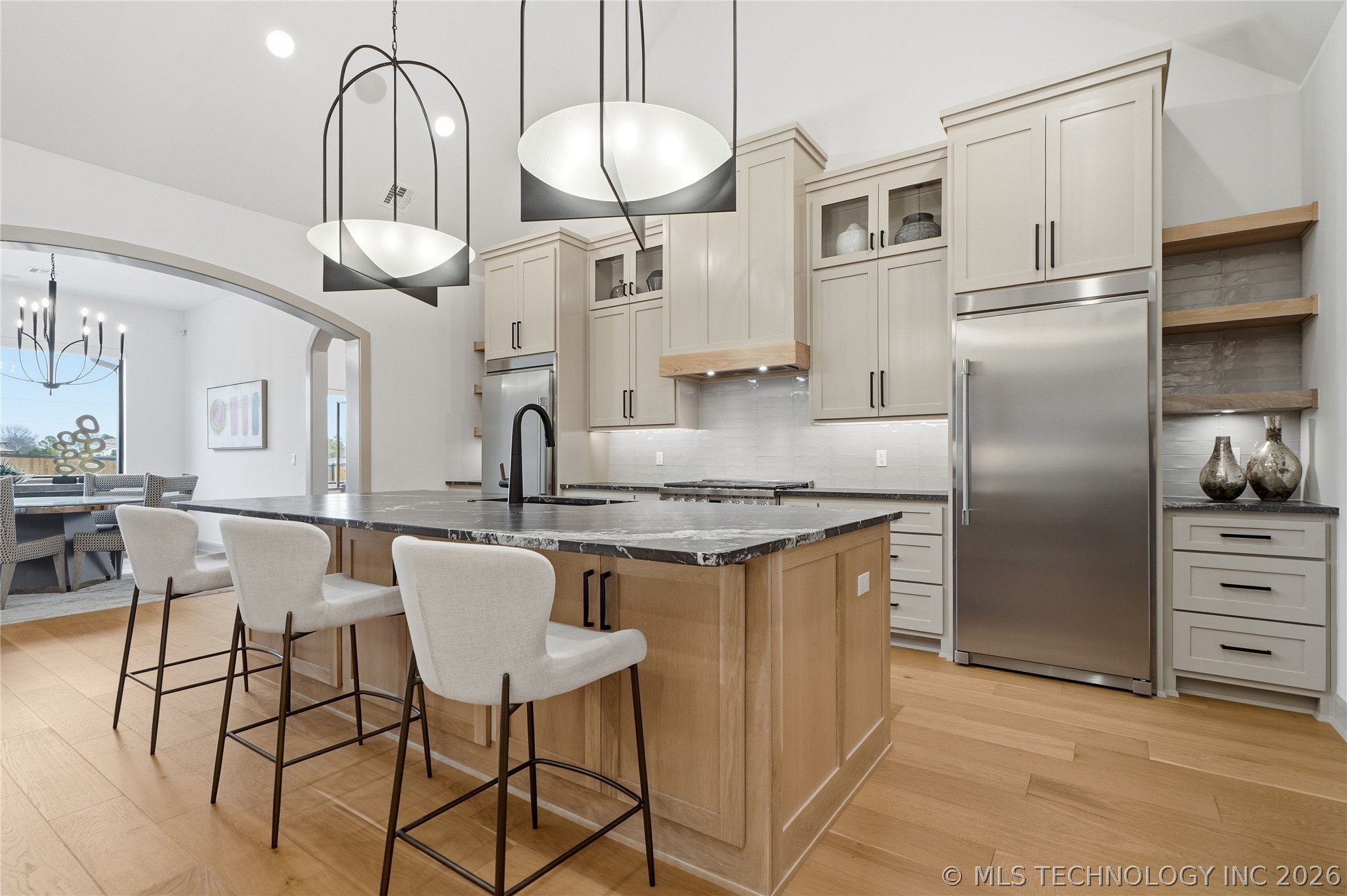 12011 S Vandalia Avenue