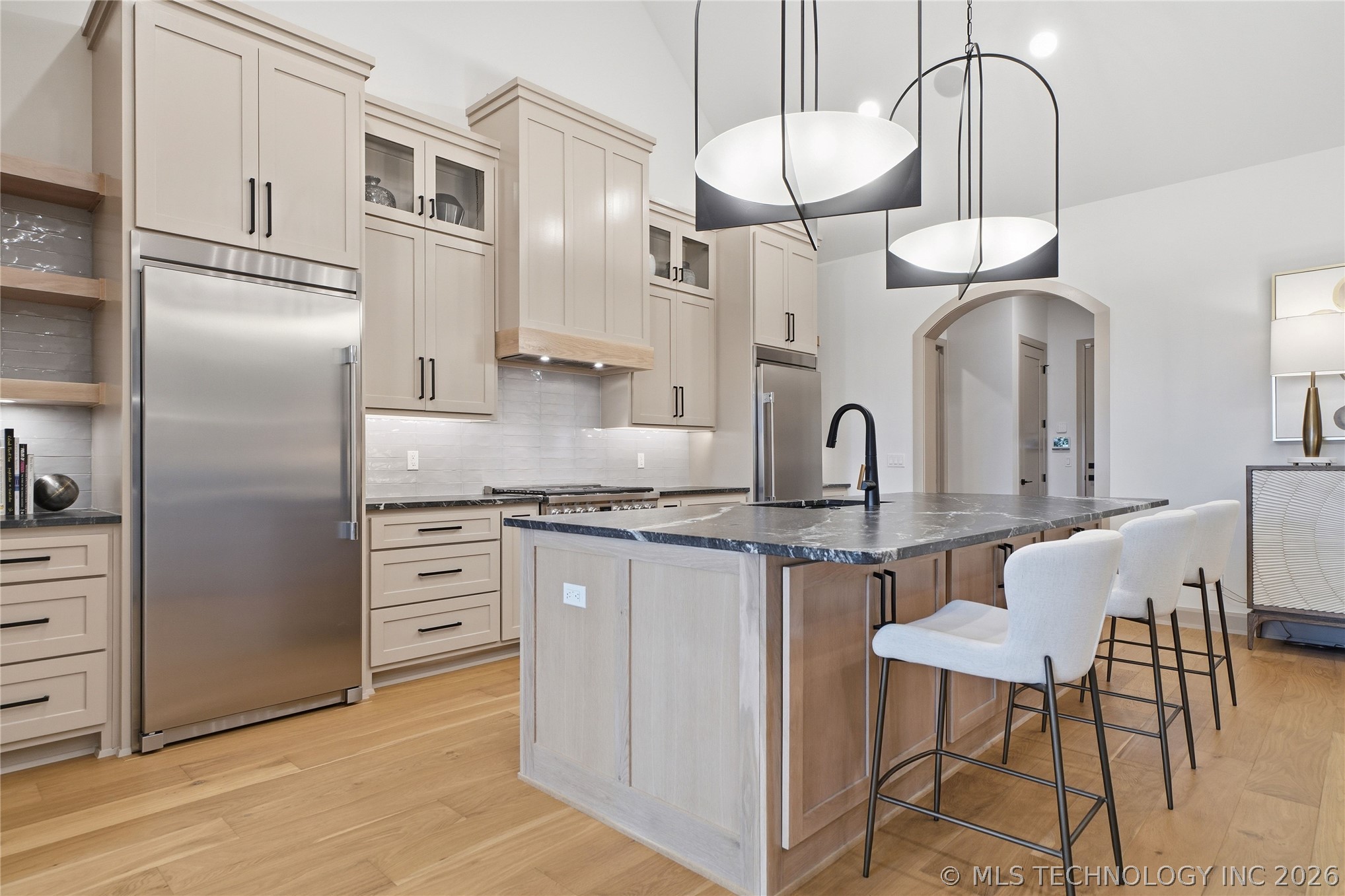 12011 S Vandalia Avenue