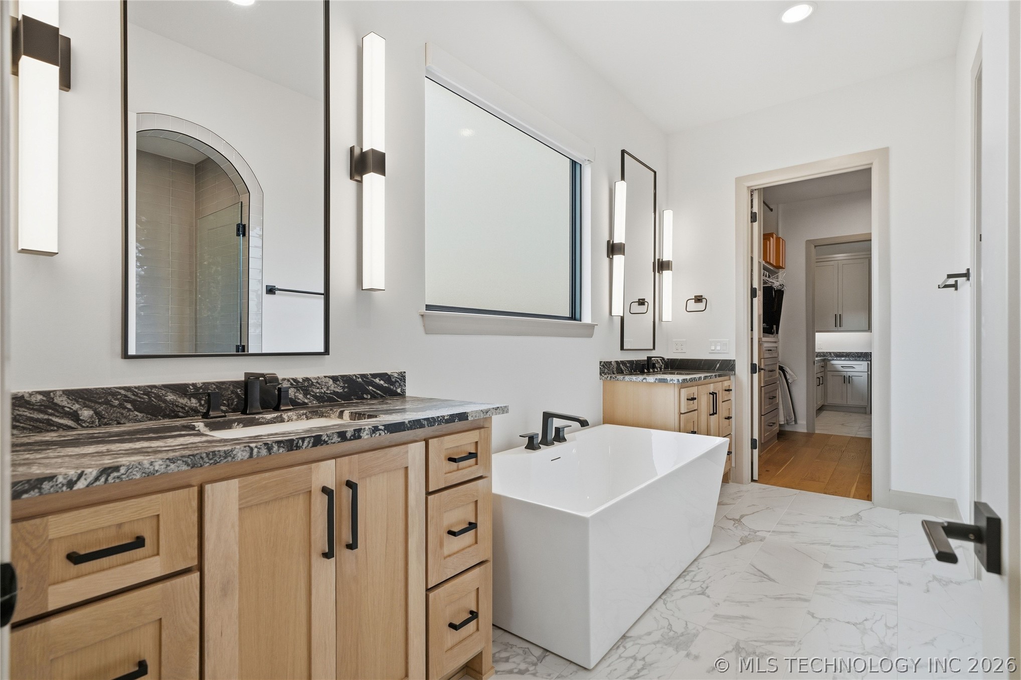 12011 S Vandalia Avenue