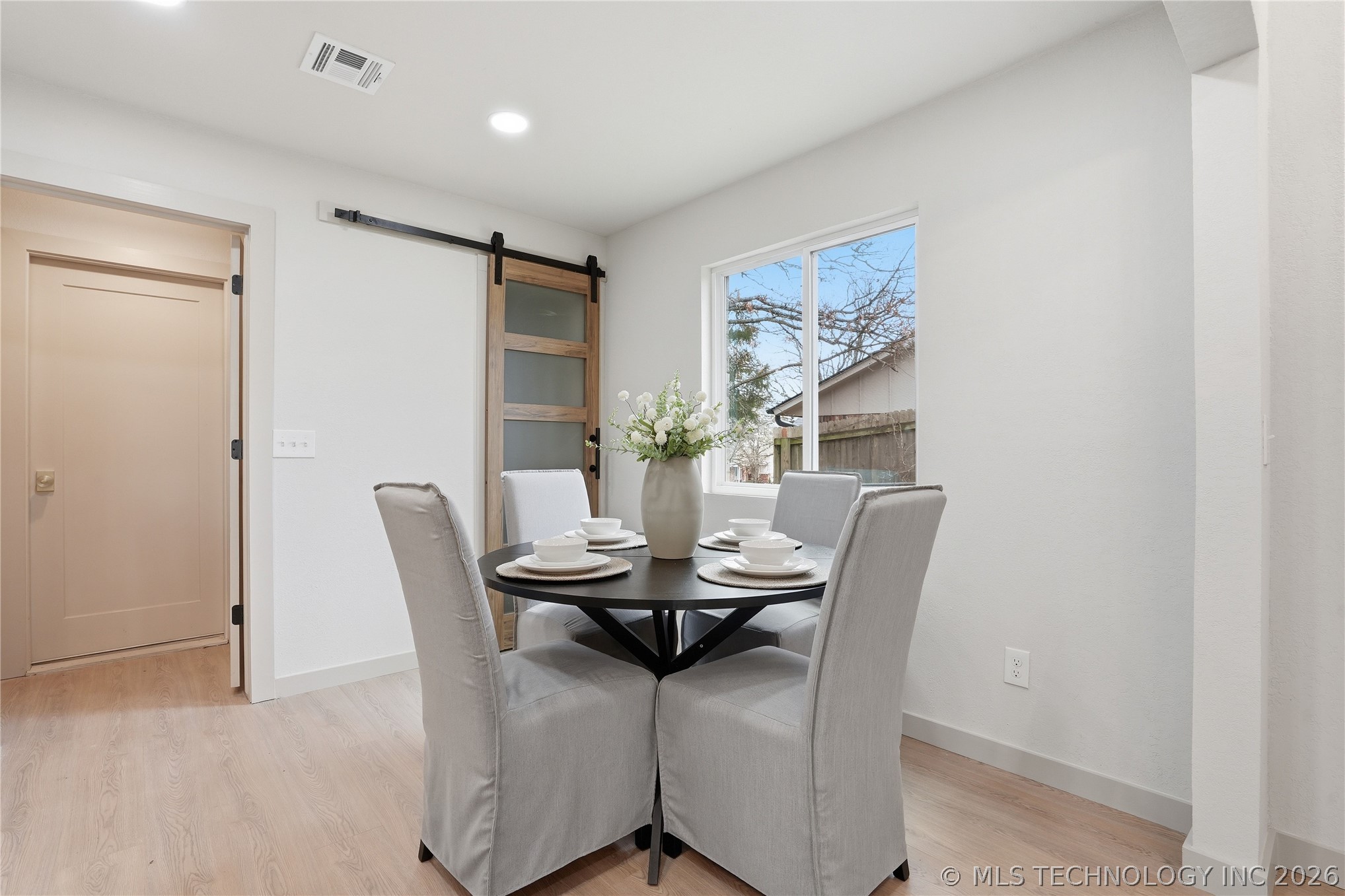 1122 S Division Street