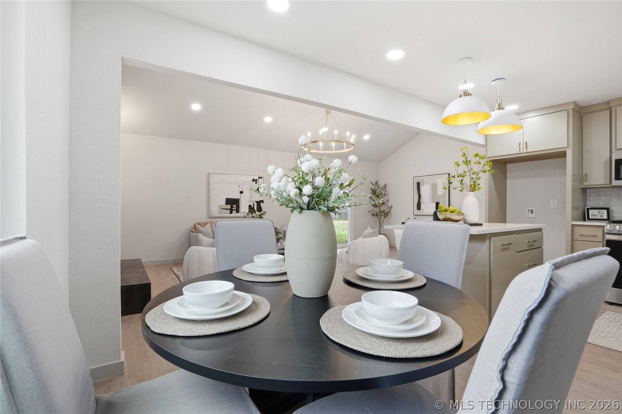 1122 S Division Street