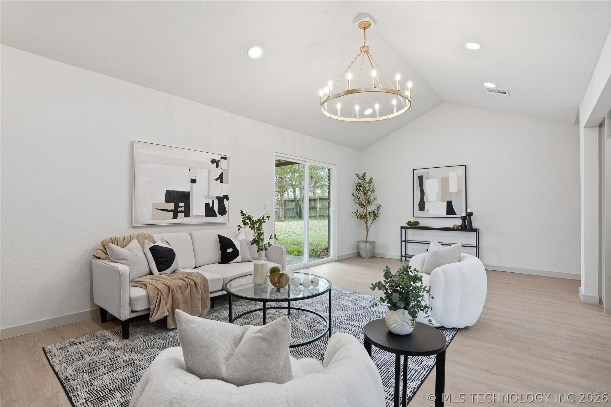 1122 S Division Street