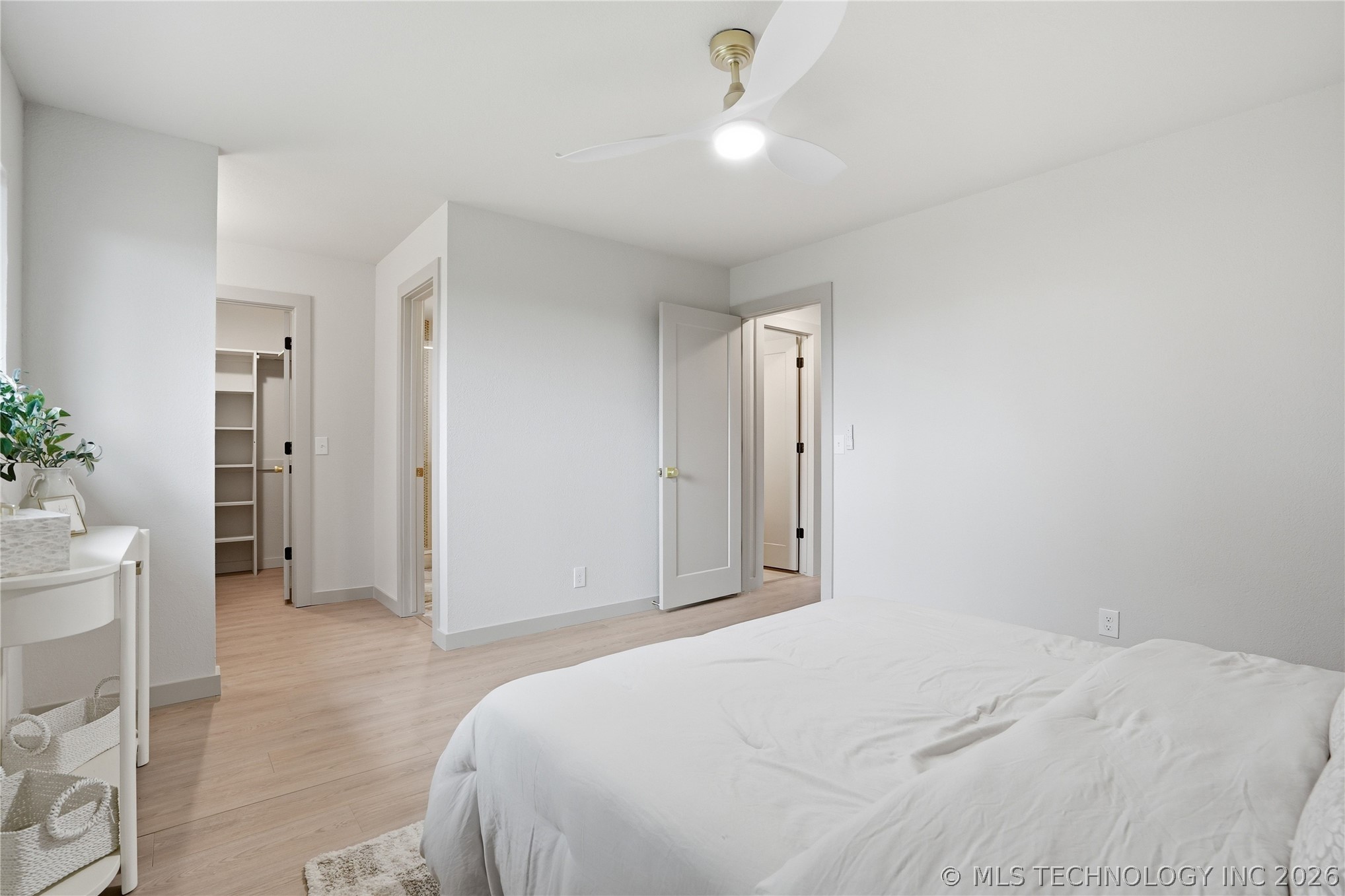 1122 S Division Street