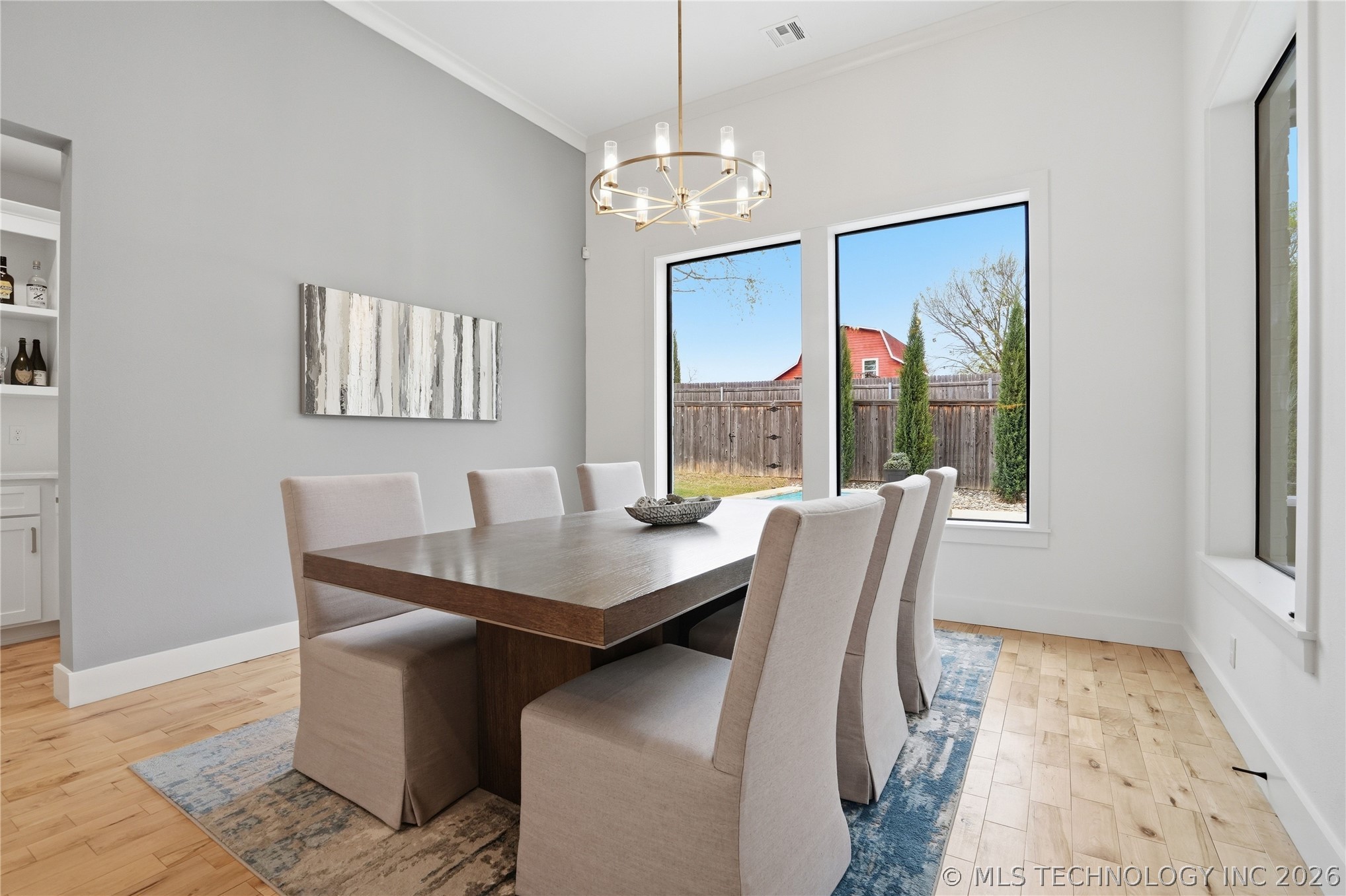 7409 S Chestnut Avenue