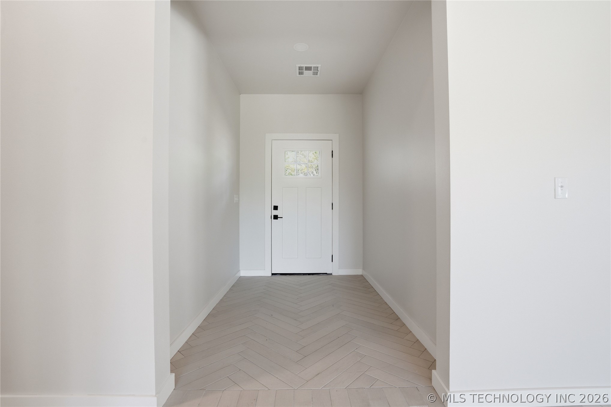 9545 N Cincinnati Street