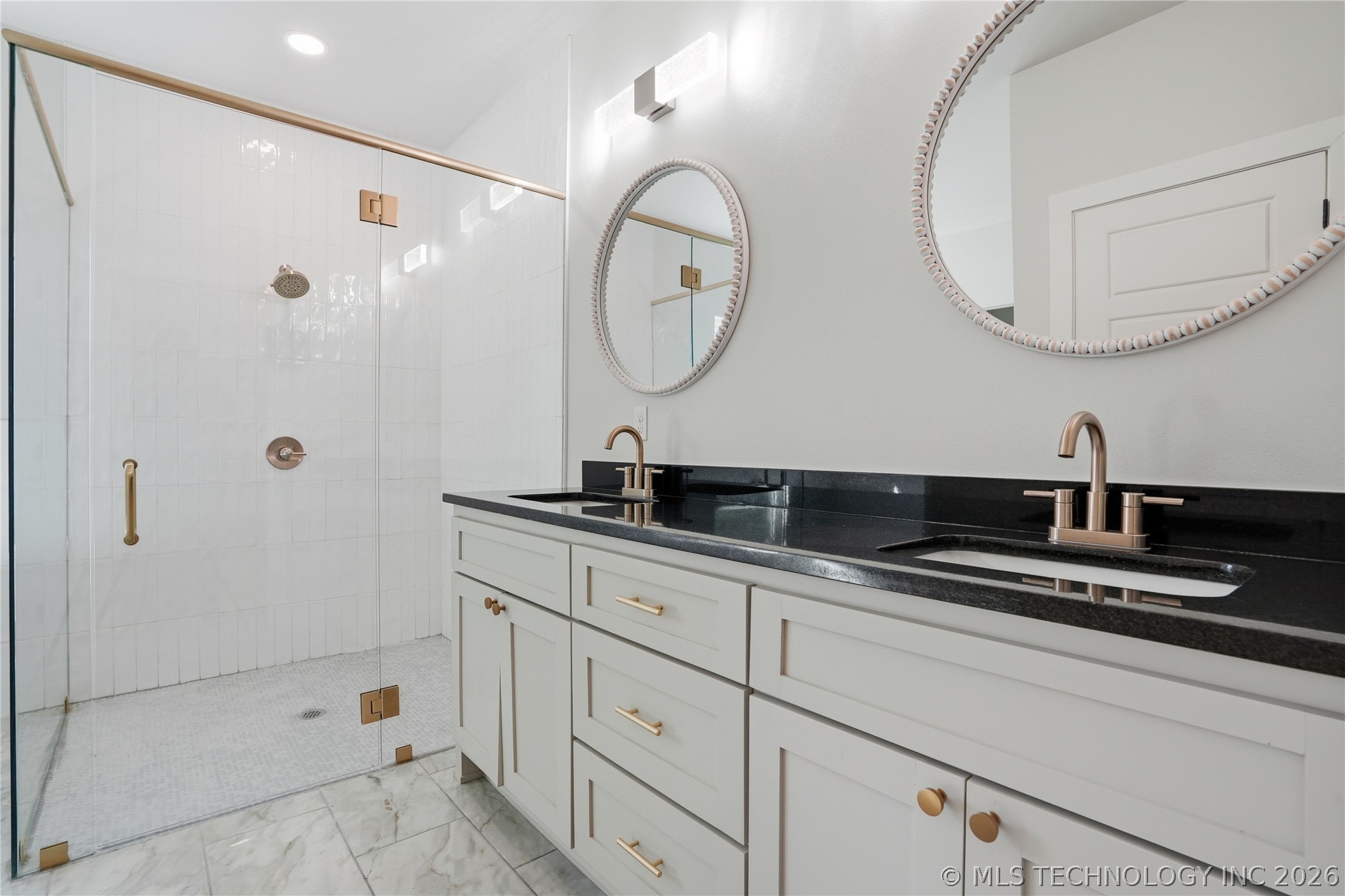 9545 N Cincinnati Street