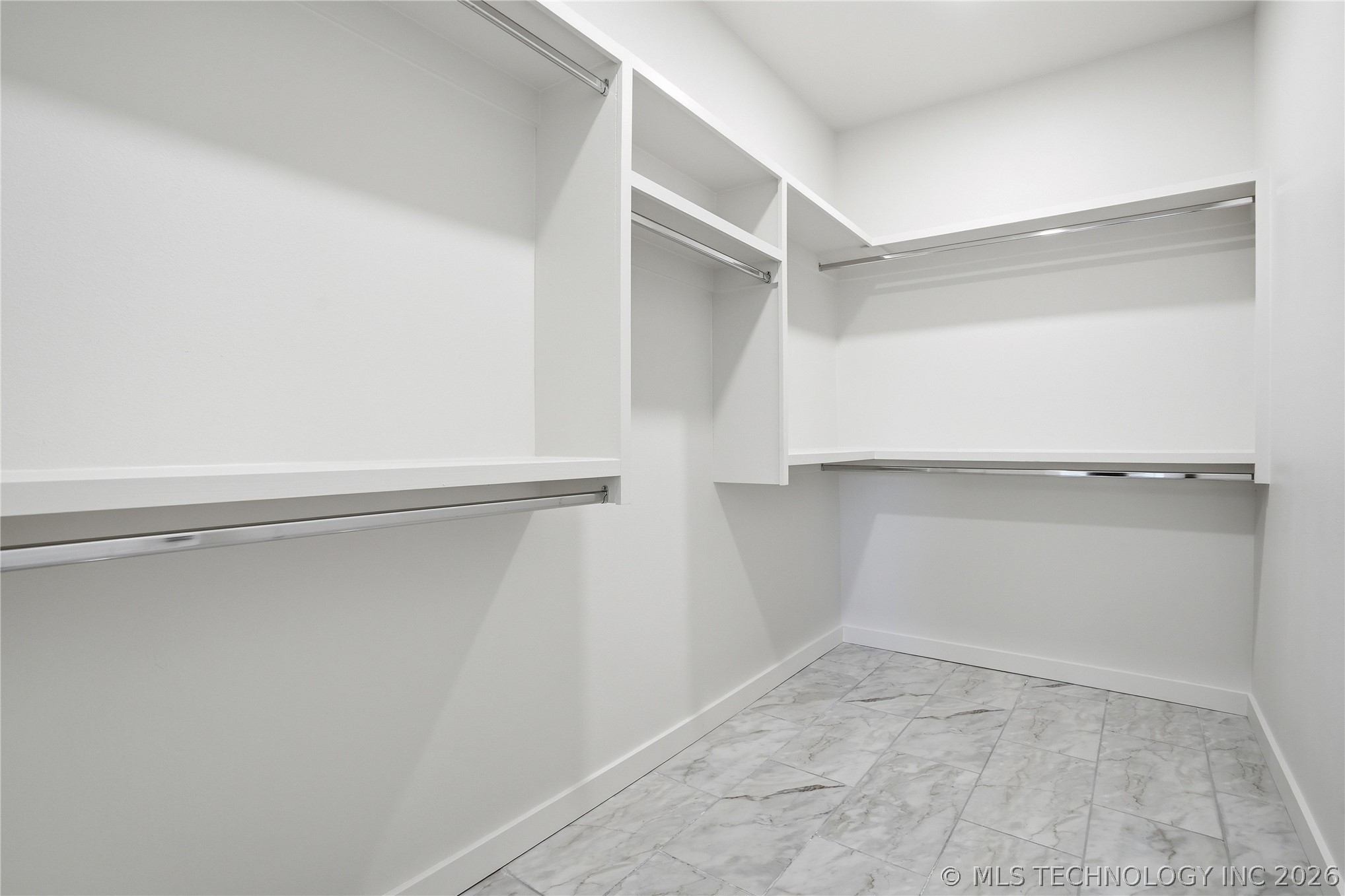 9545 N Cincinnati Street