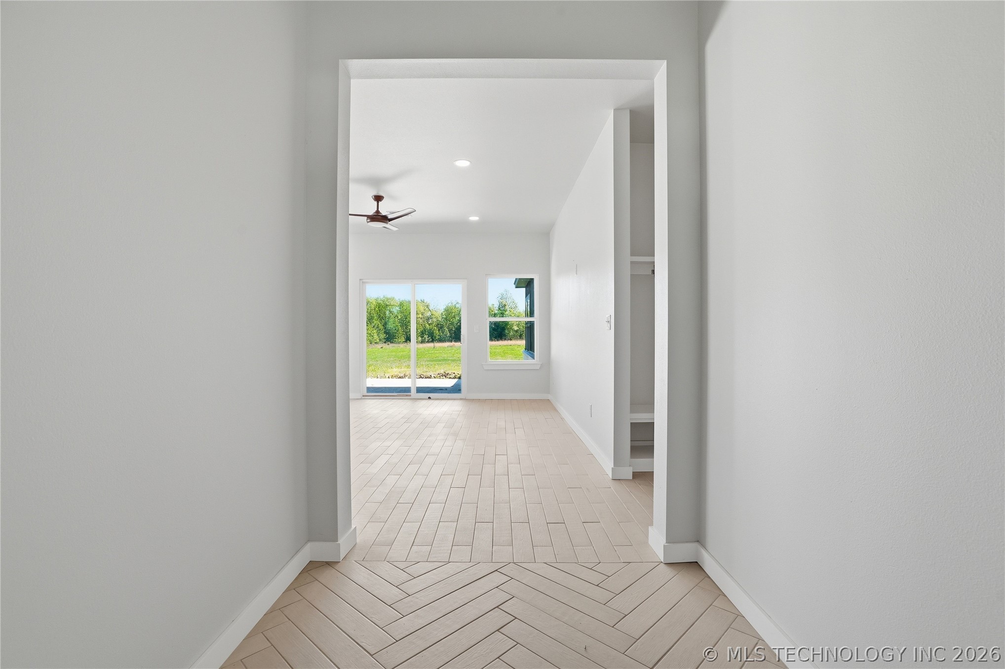 9545 N Cincinnati Street