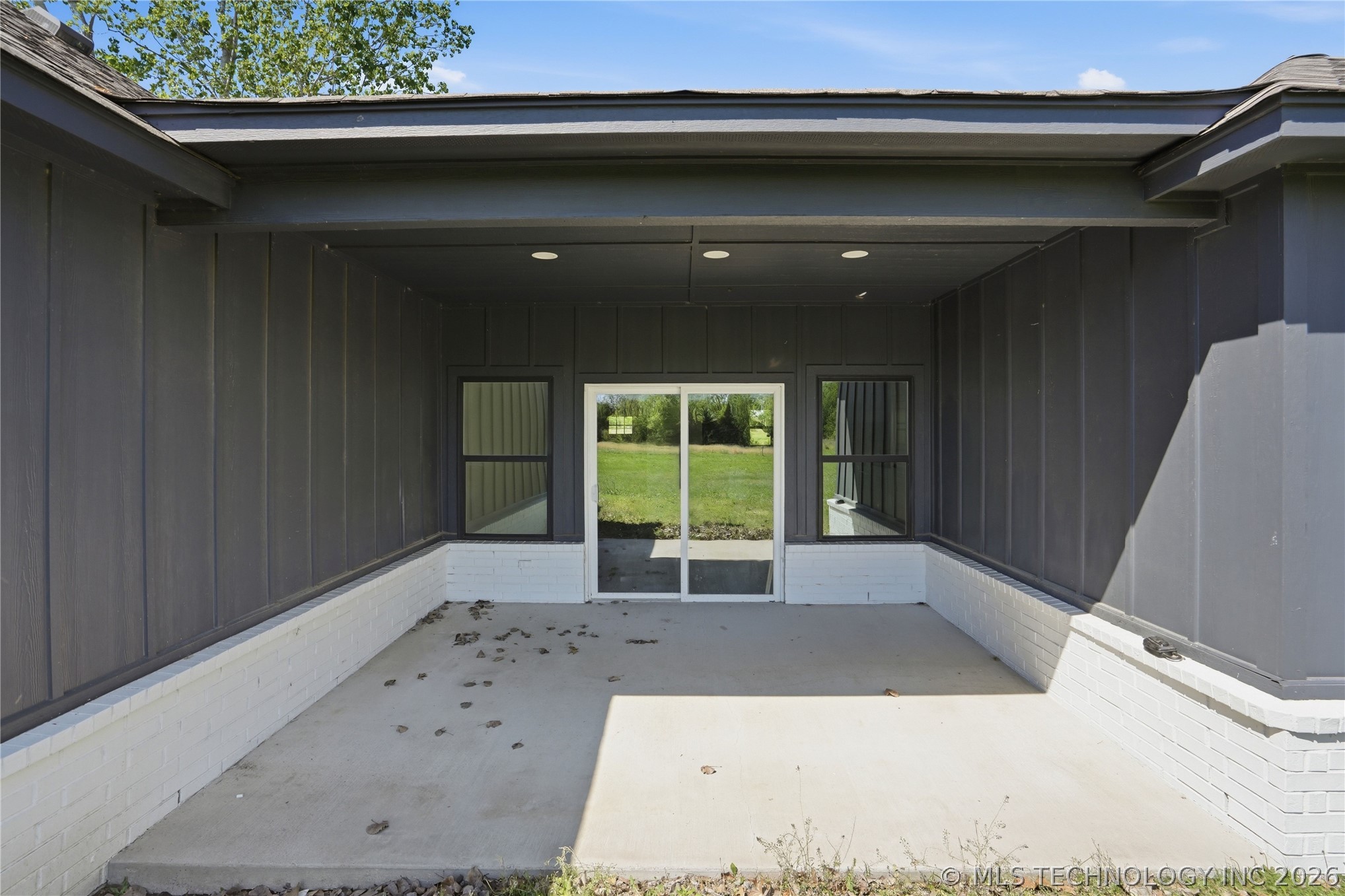 9545 N Cincinnati Street