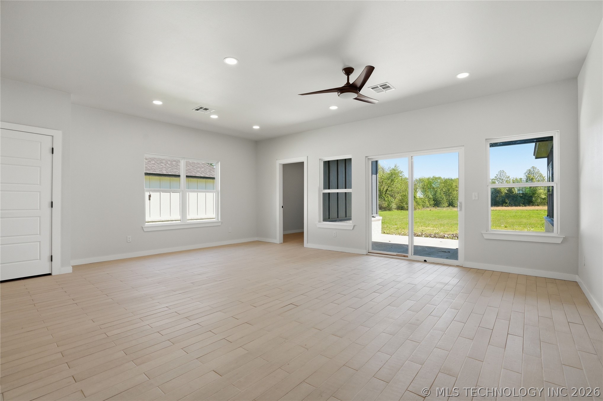 9545 N Cincinnati Street