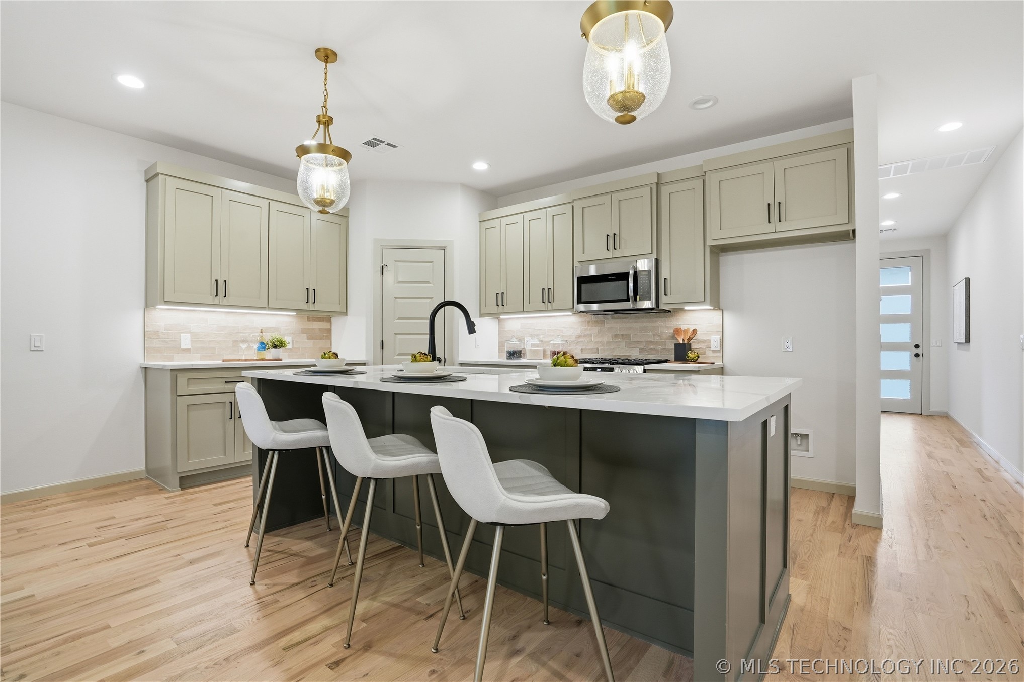 1414 E University Avenue