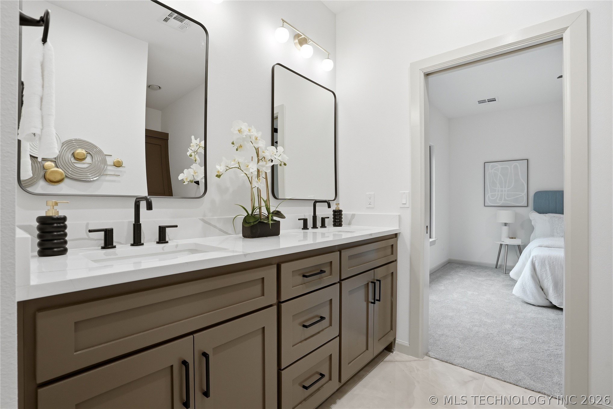 1414 E University Avenue