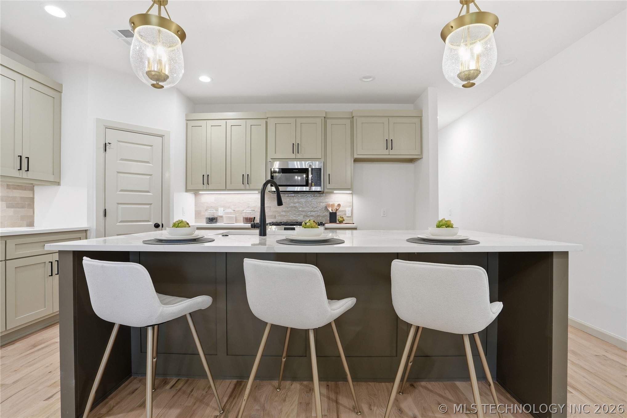 1414 E University Avenue