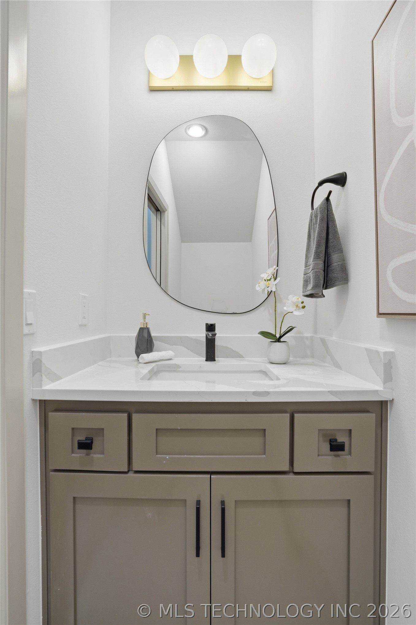 1414 E University Avenue