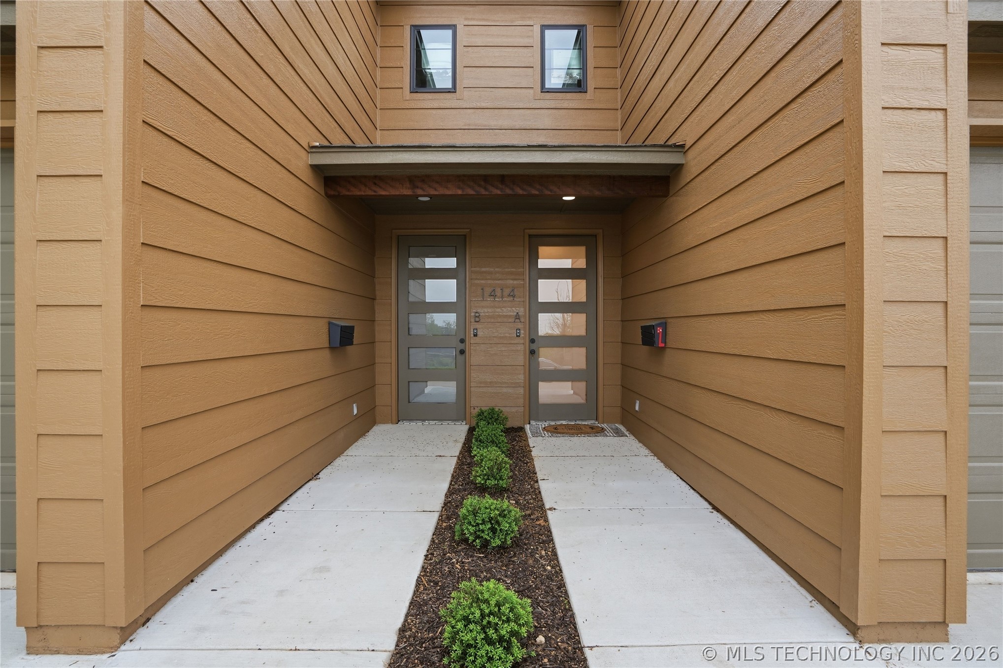 1414 E University Avenue