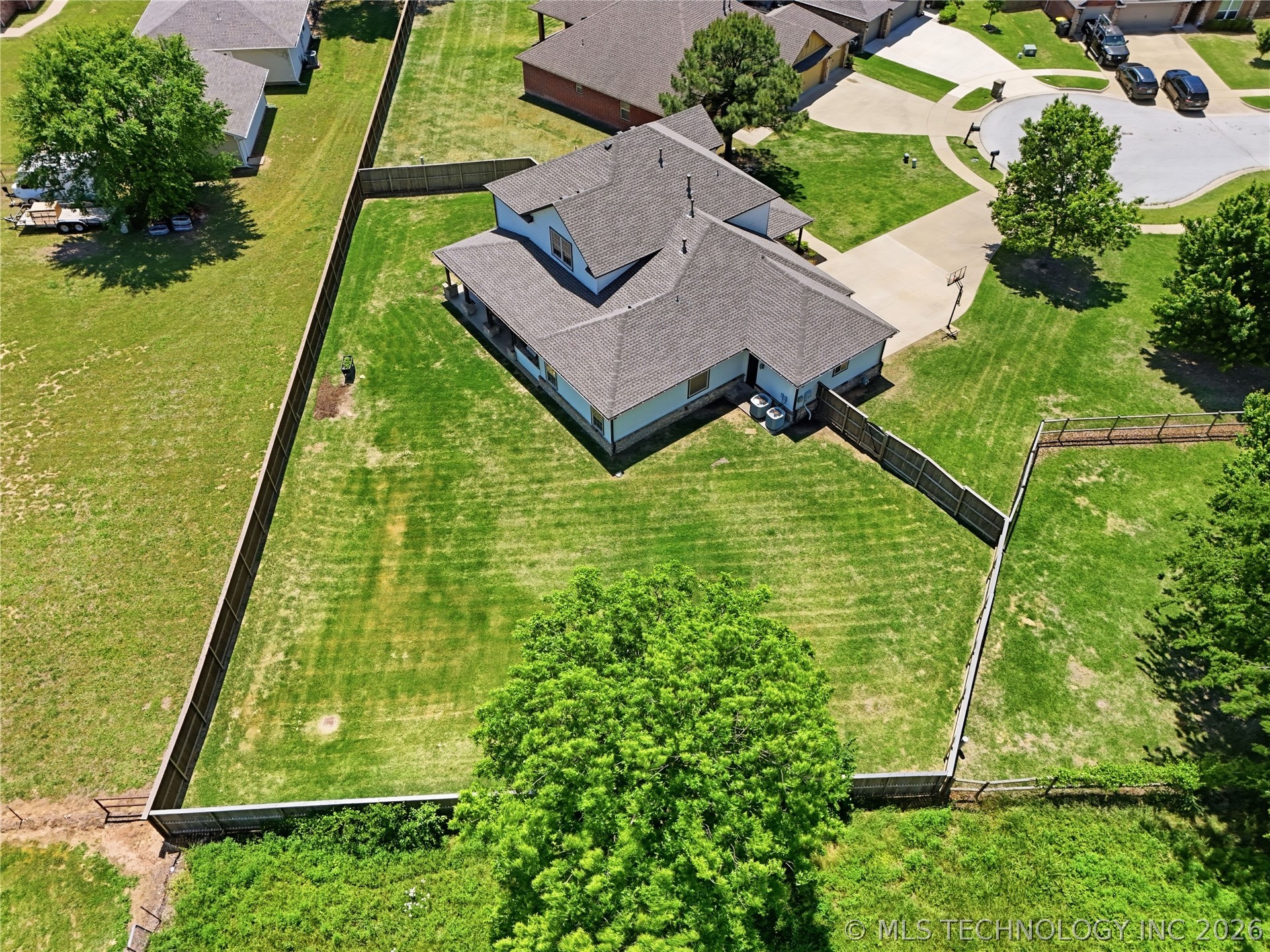 2413 W 109th Street S