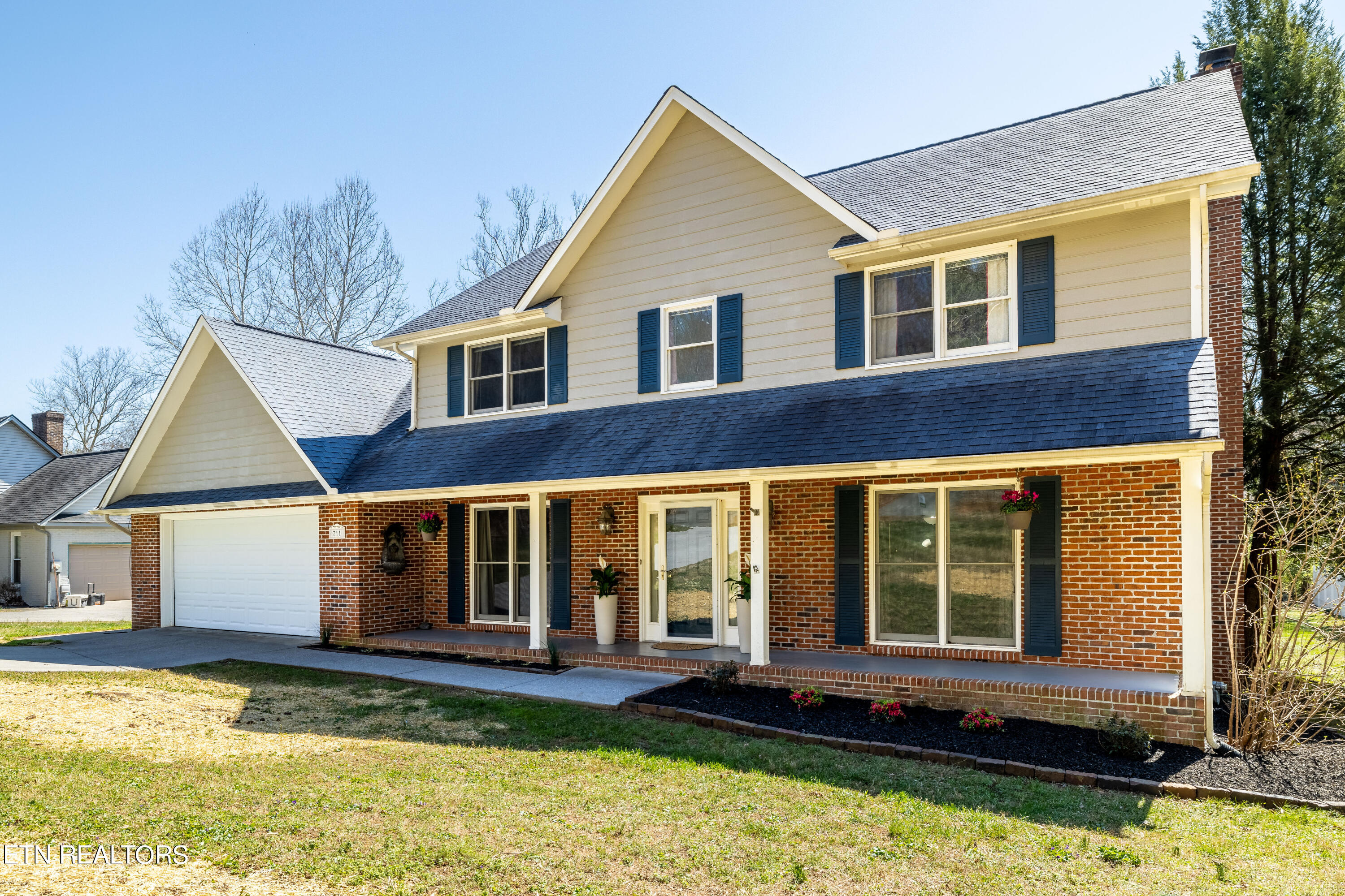 711 Knights Bridge Rd