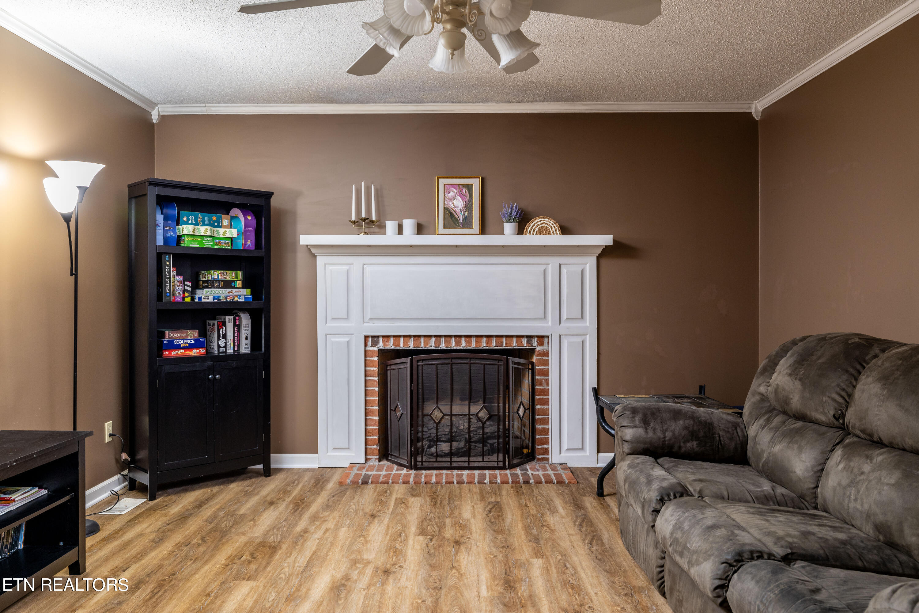 711 Knights Bridge Rd