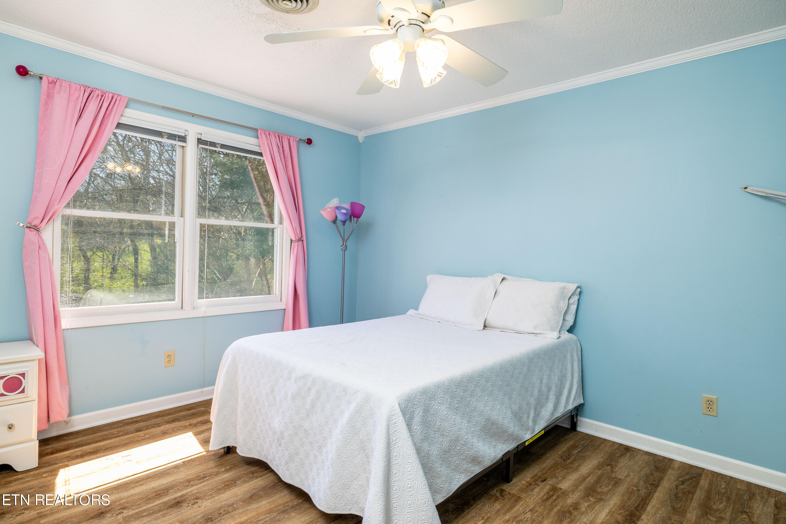 711 Knights Bridge Rd