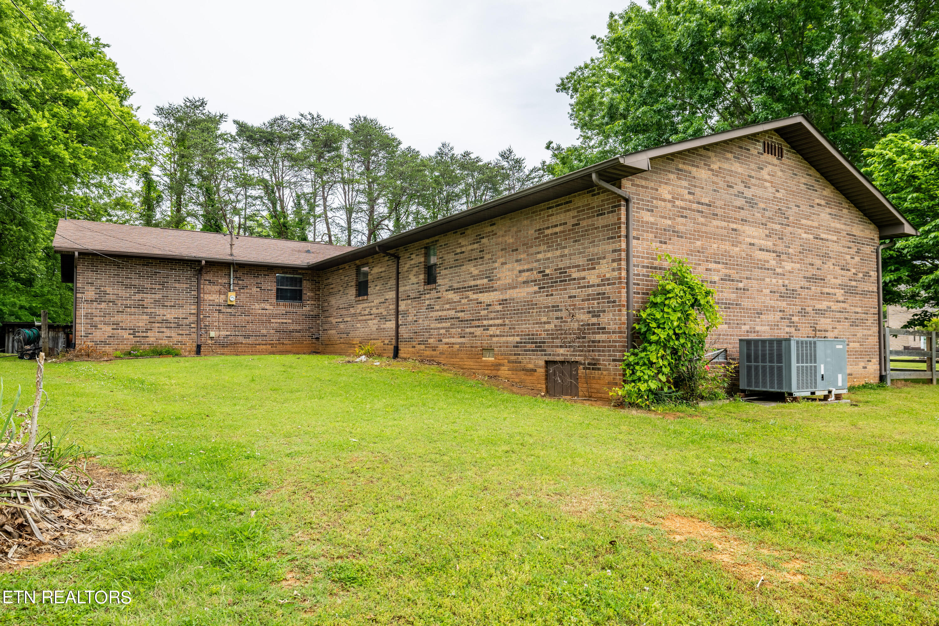 606 Dotson Memorial Rd