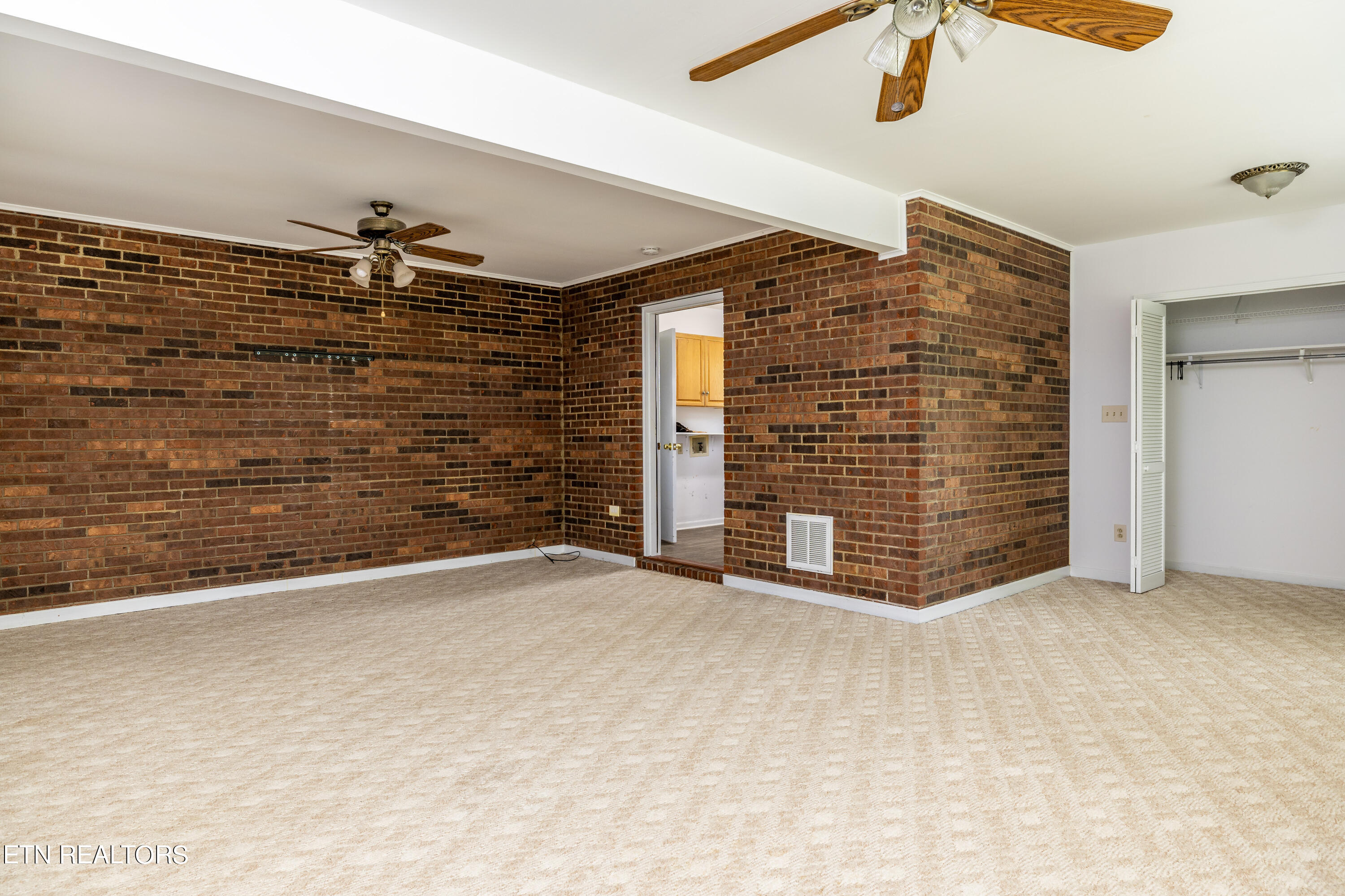 606 Dotson Memorial Rd