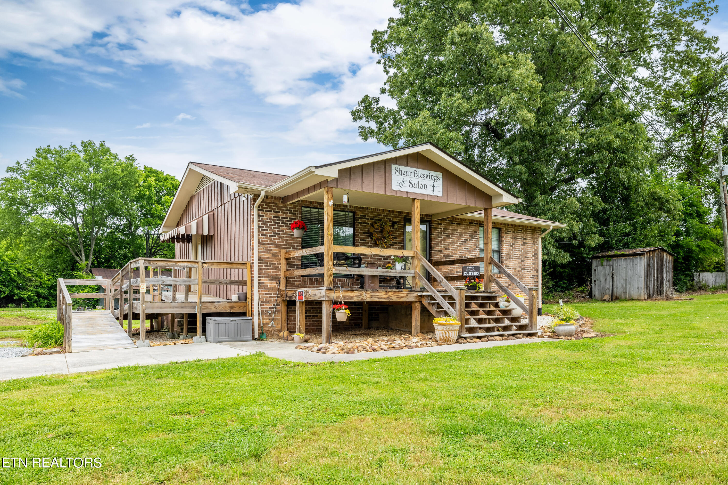 606 Dotson Memorial Rd