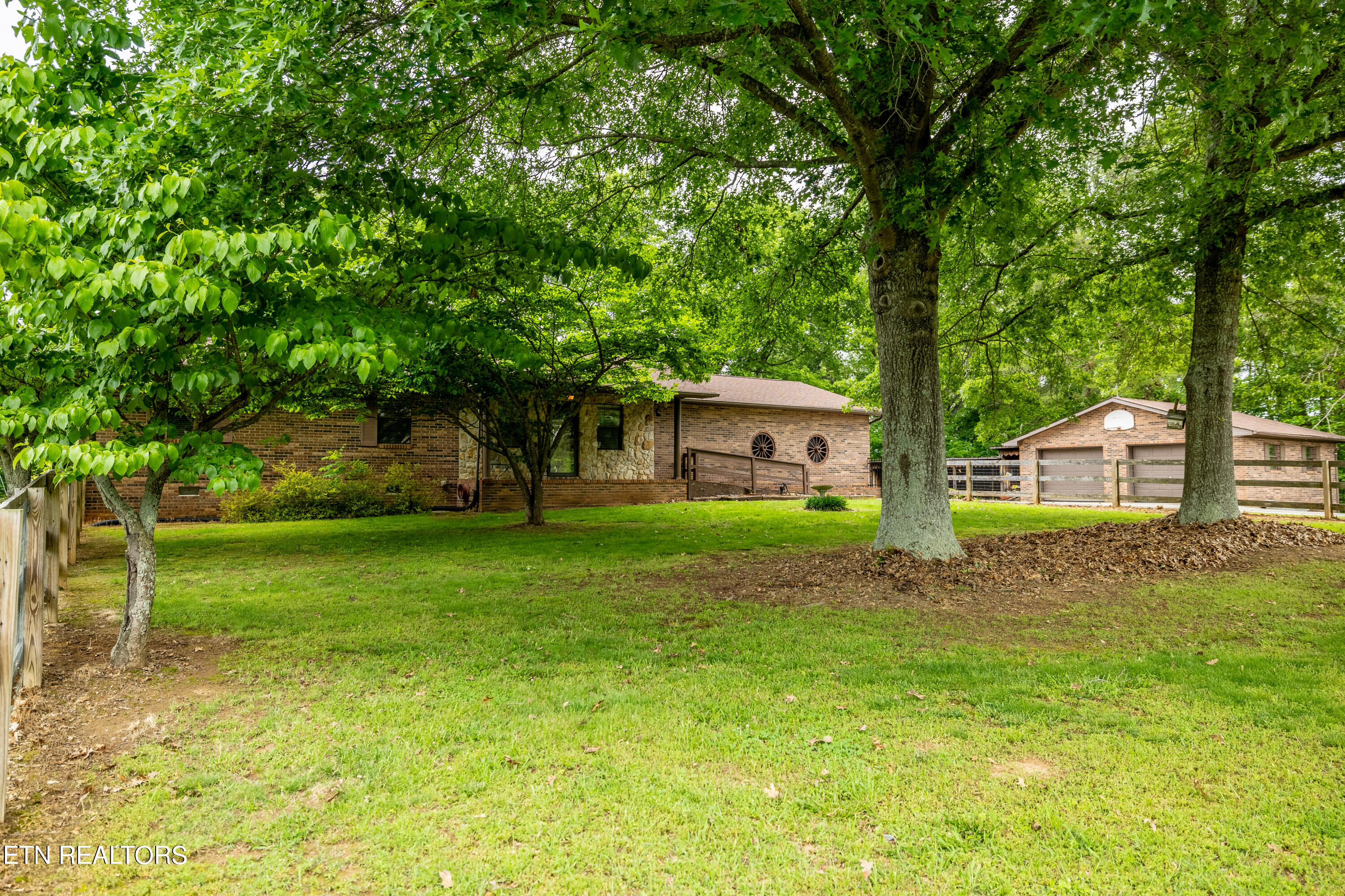 606 Dotson Memorial Rd