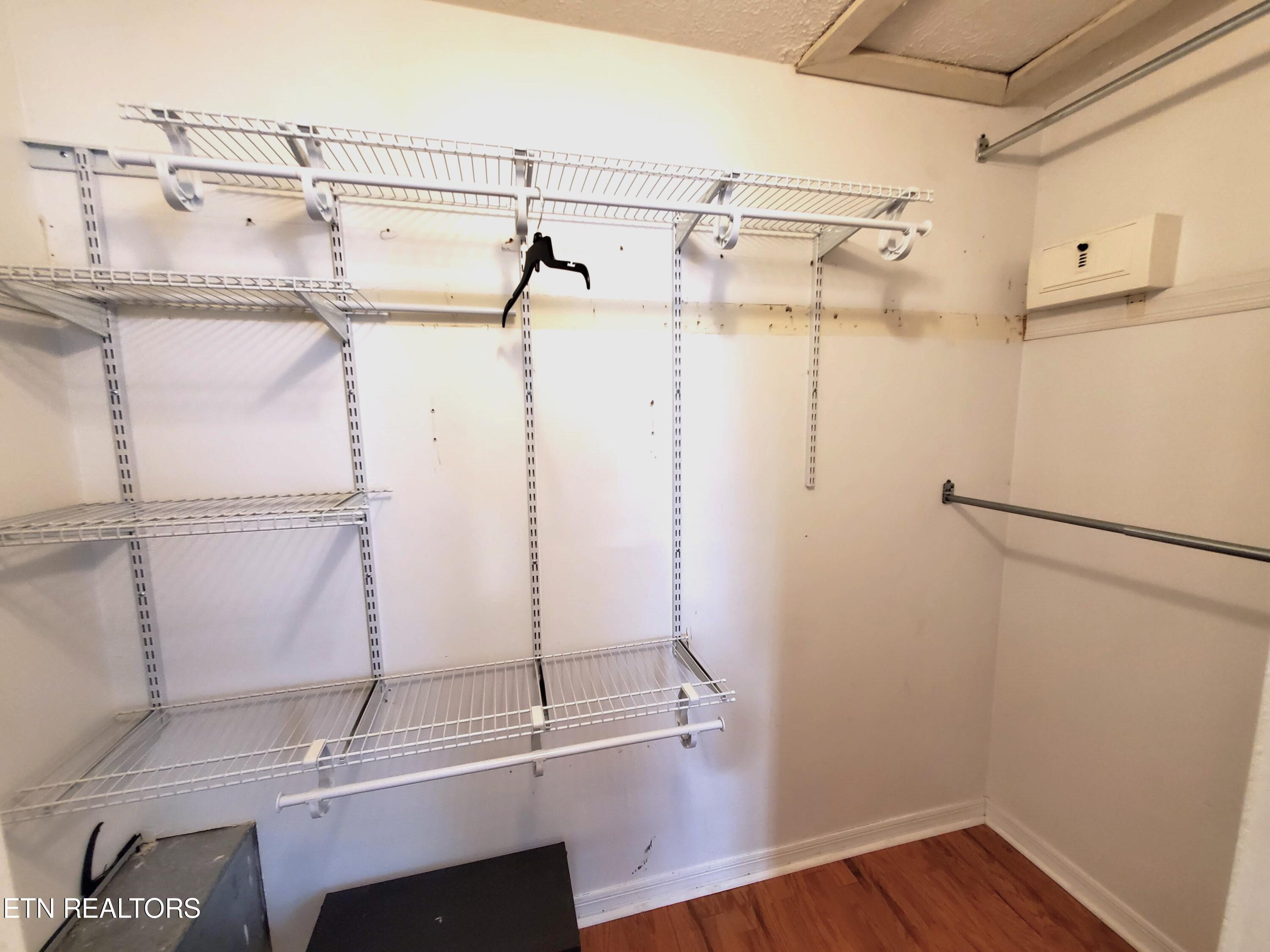 708 Gladstone Circle